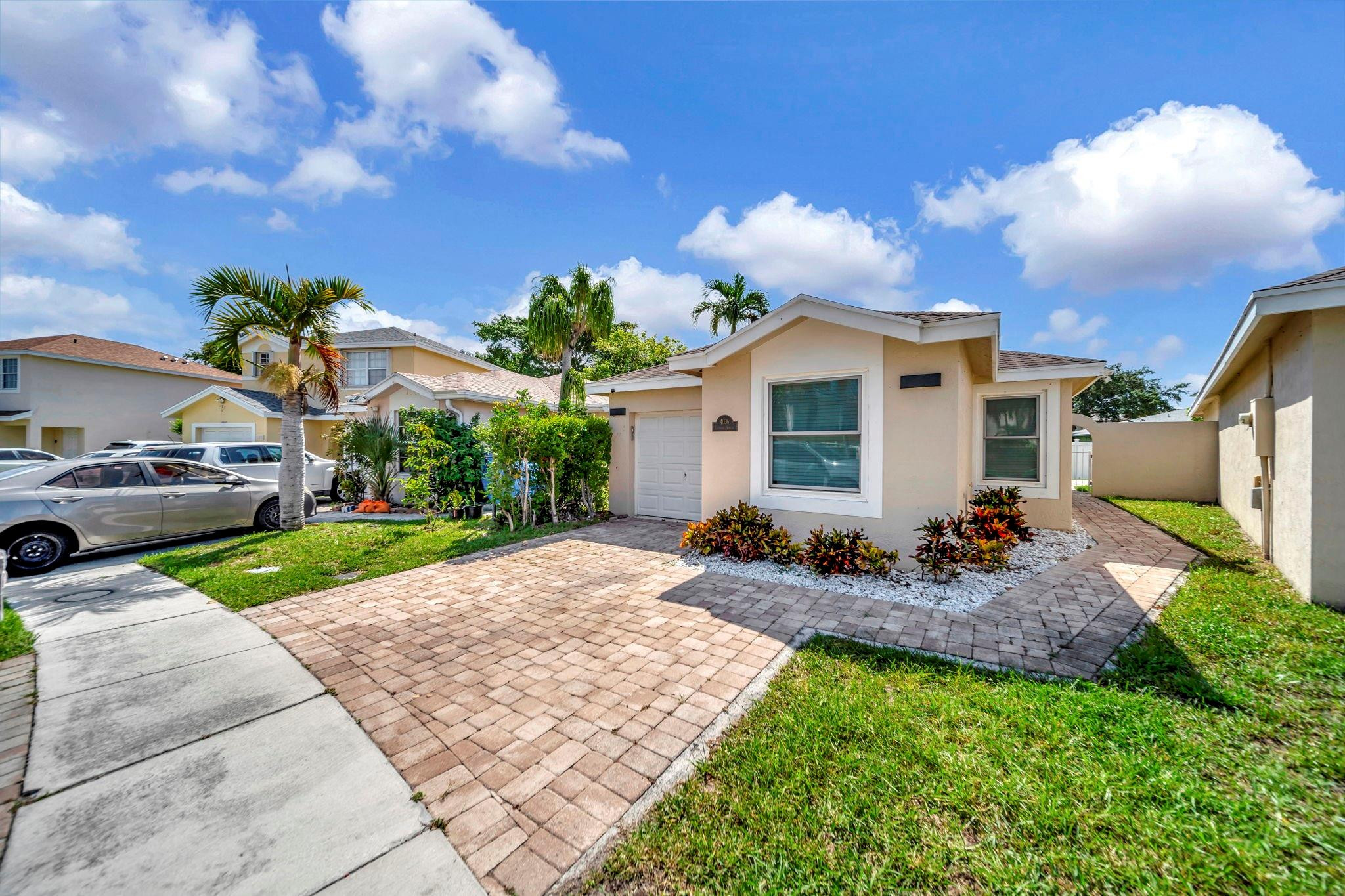 4036 Eastridge Cir