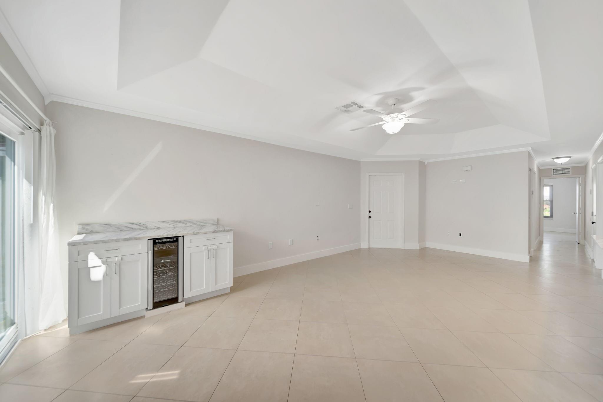 4036 Eastridge Cir