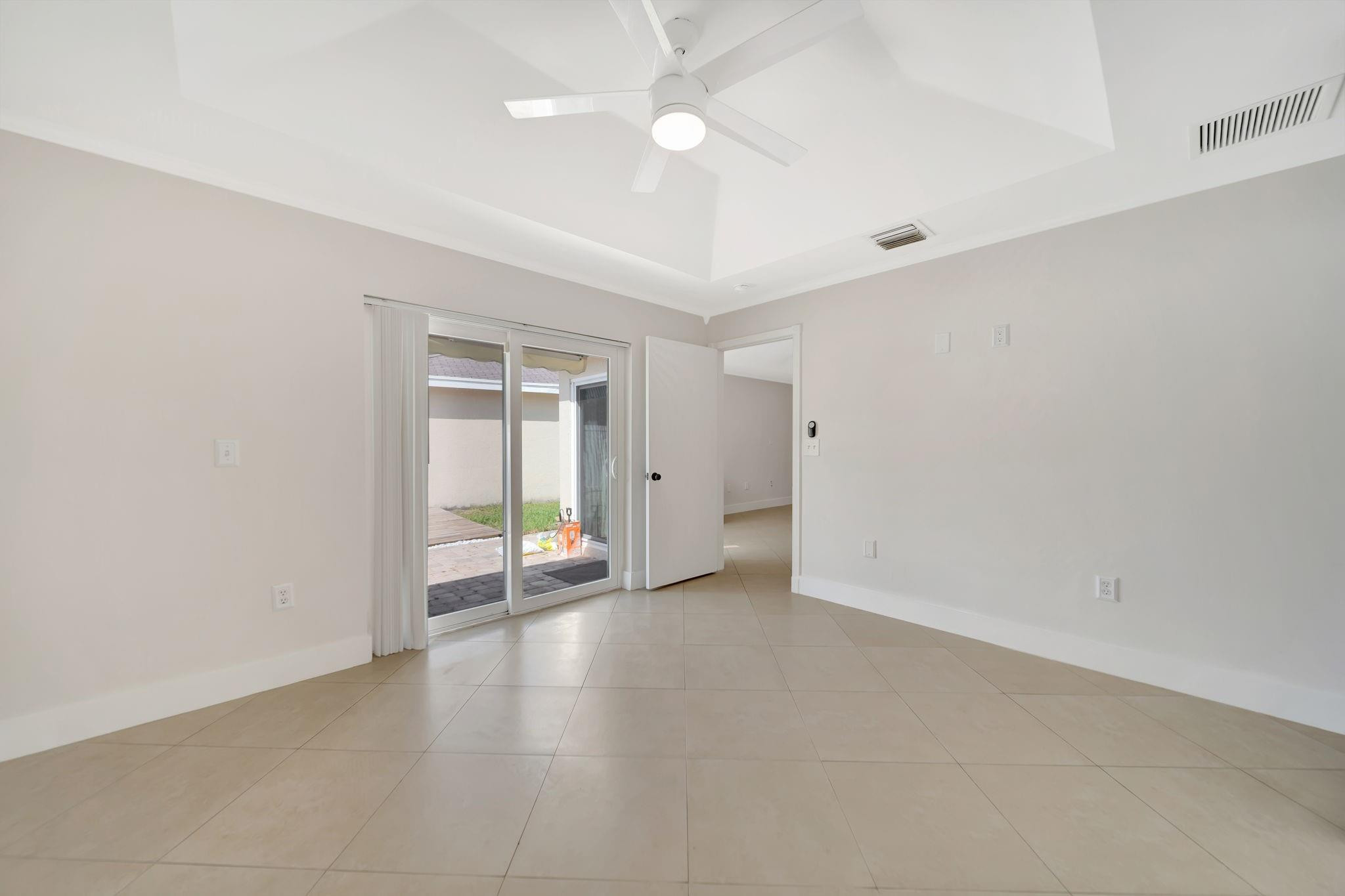 4036 Eastridge Cir