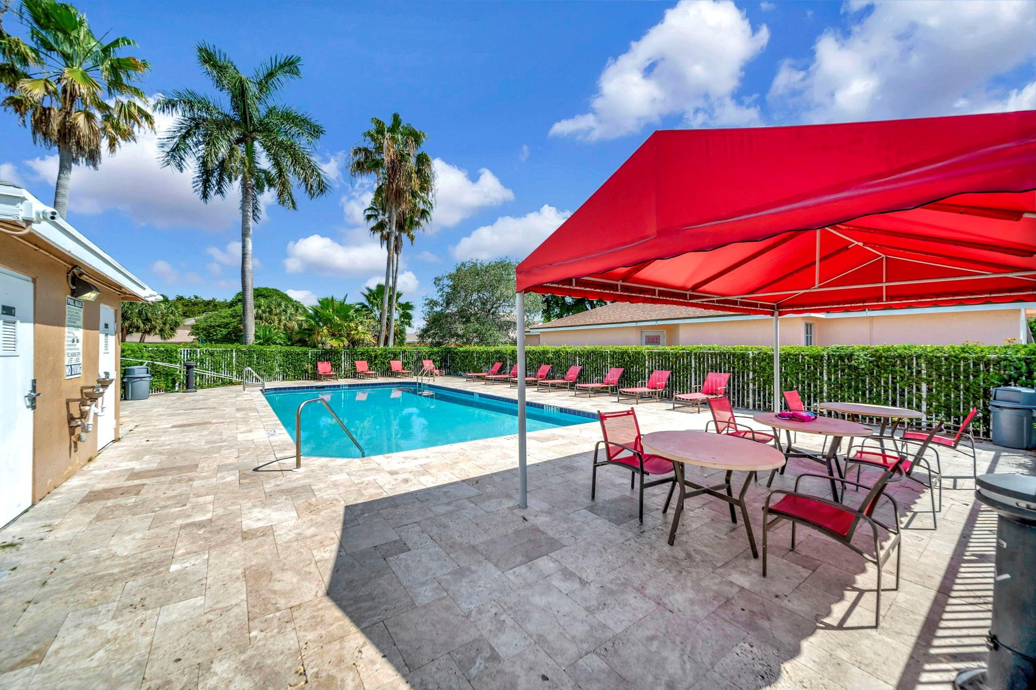 4036 Eastridge Cir