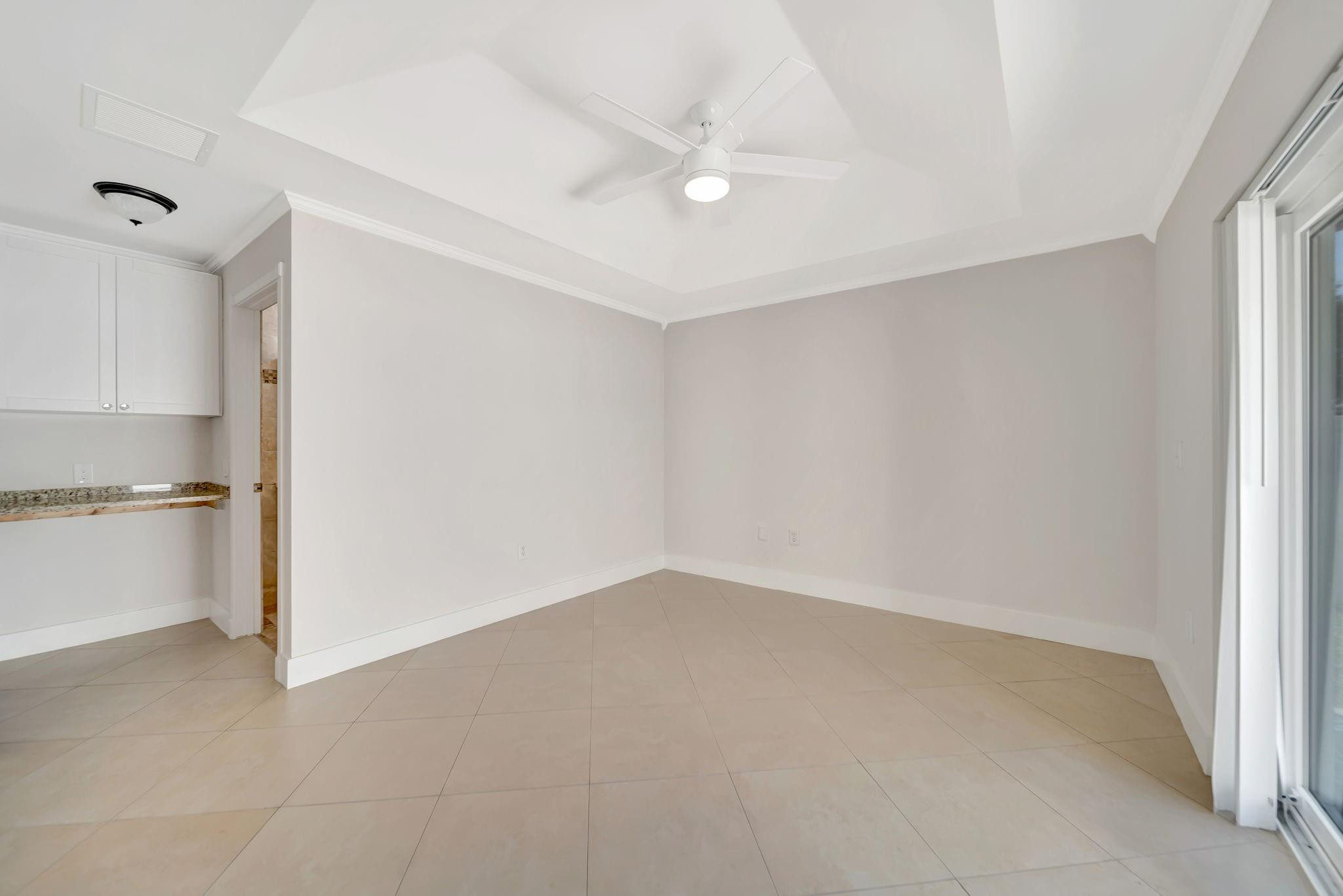 4036 Eastridge Cir