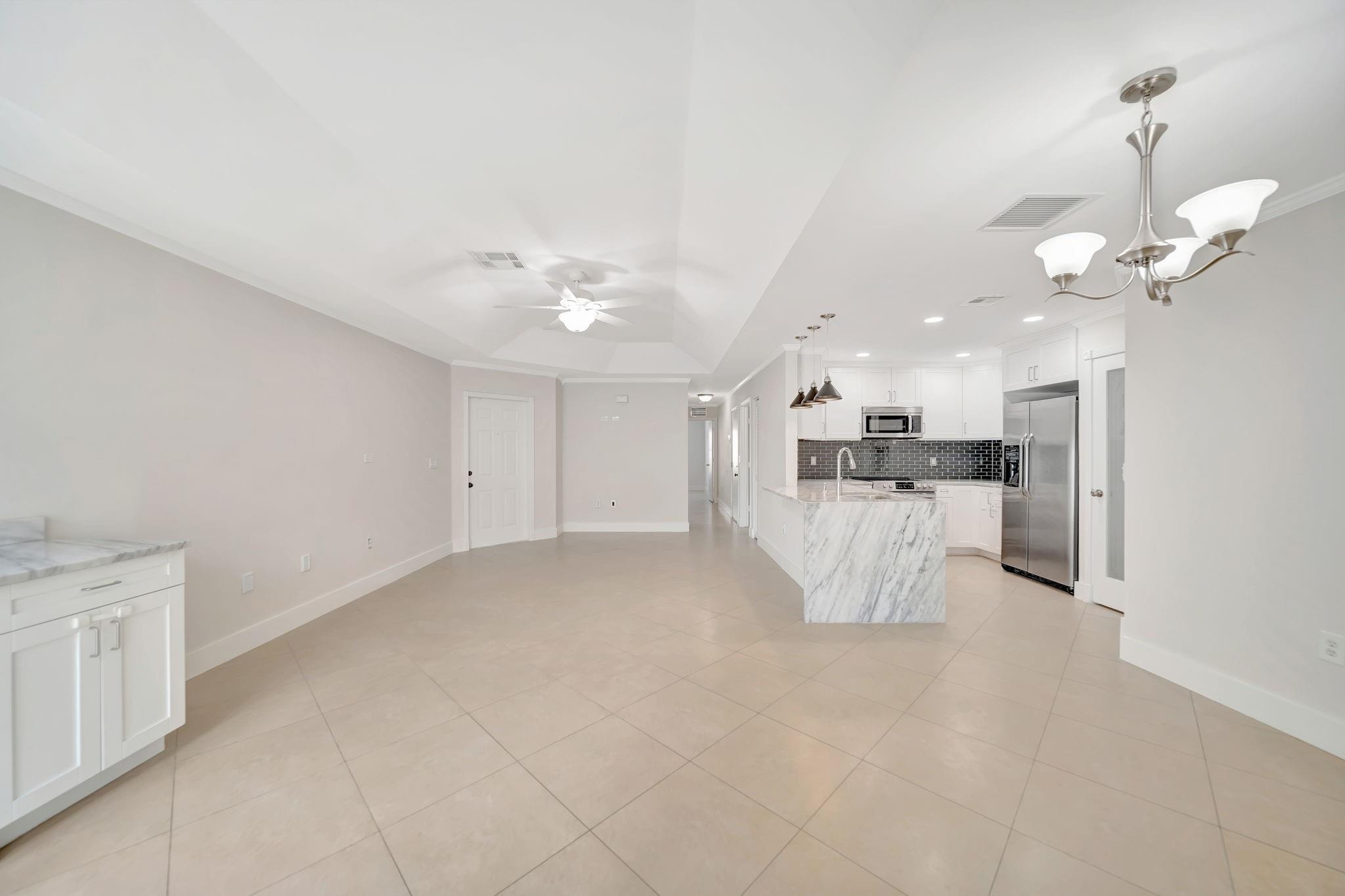 4036 Eastridge Cir