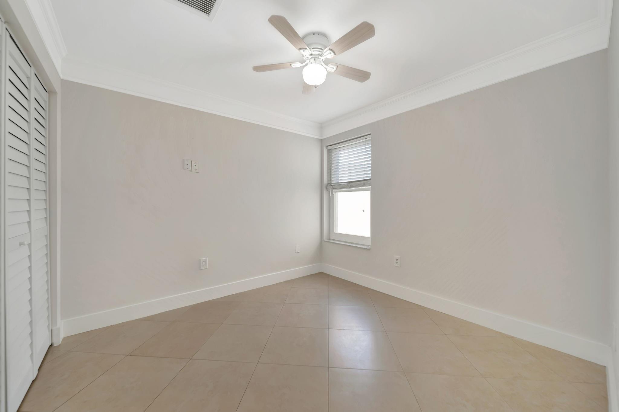 4036 Eastridge Cir