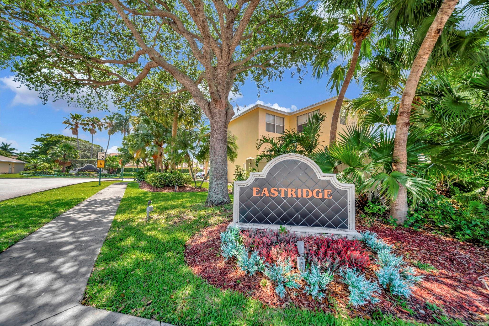 4036 Eastridge Cir