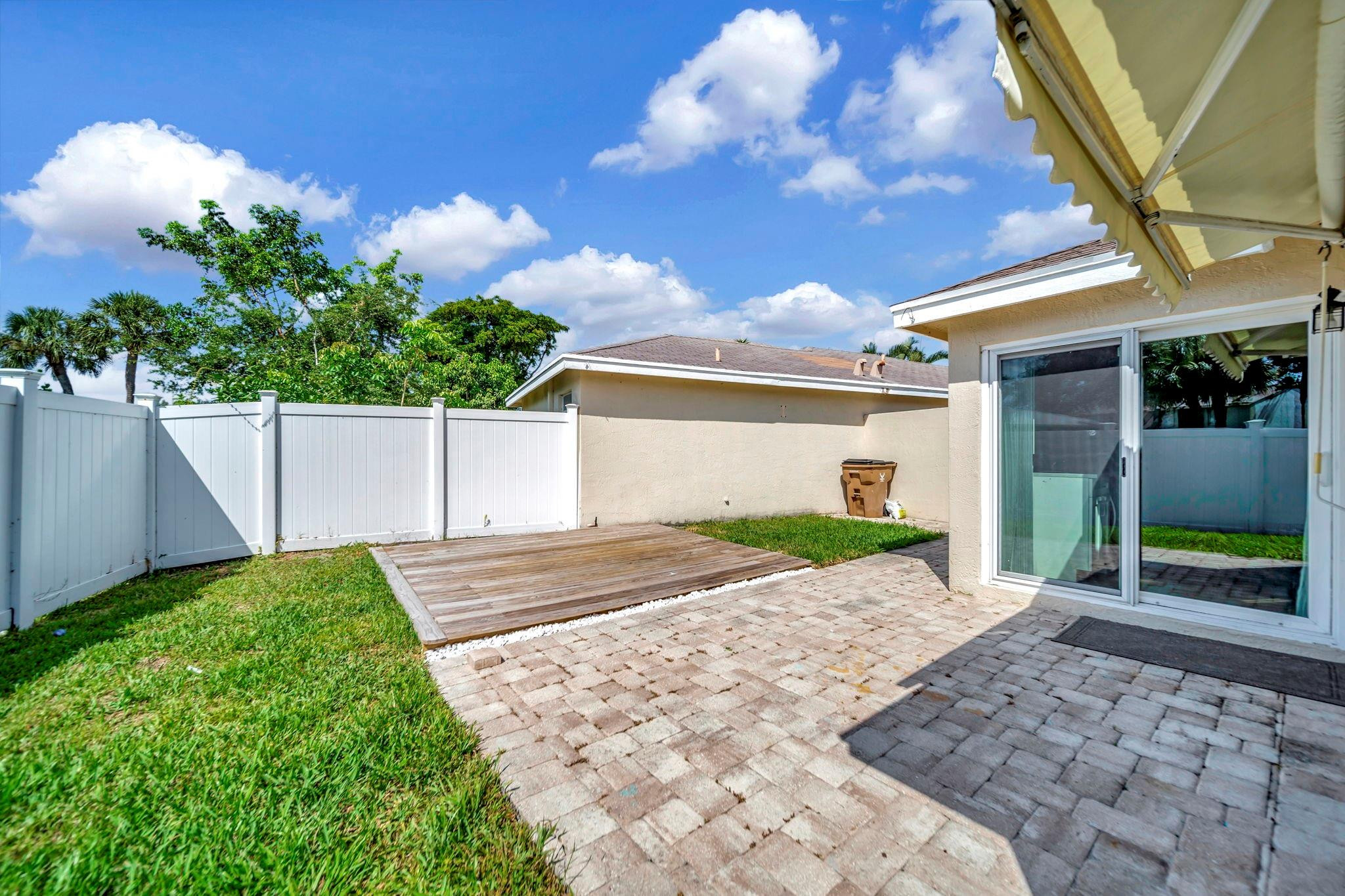 4036 Eastridge Cir