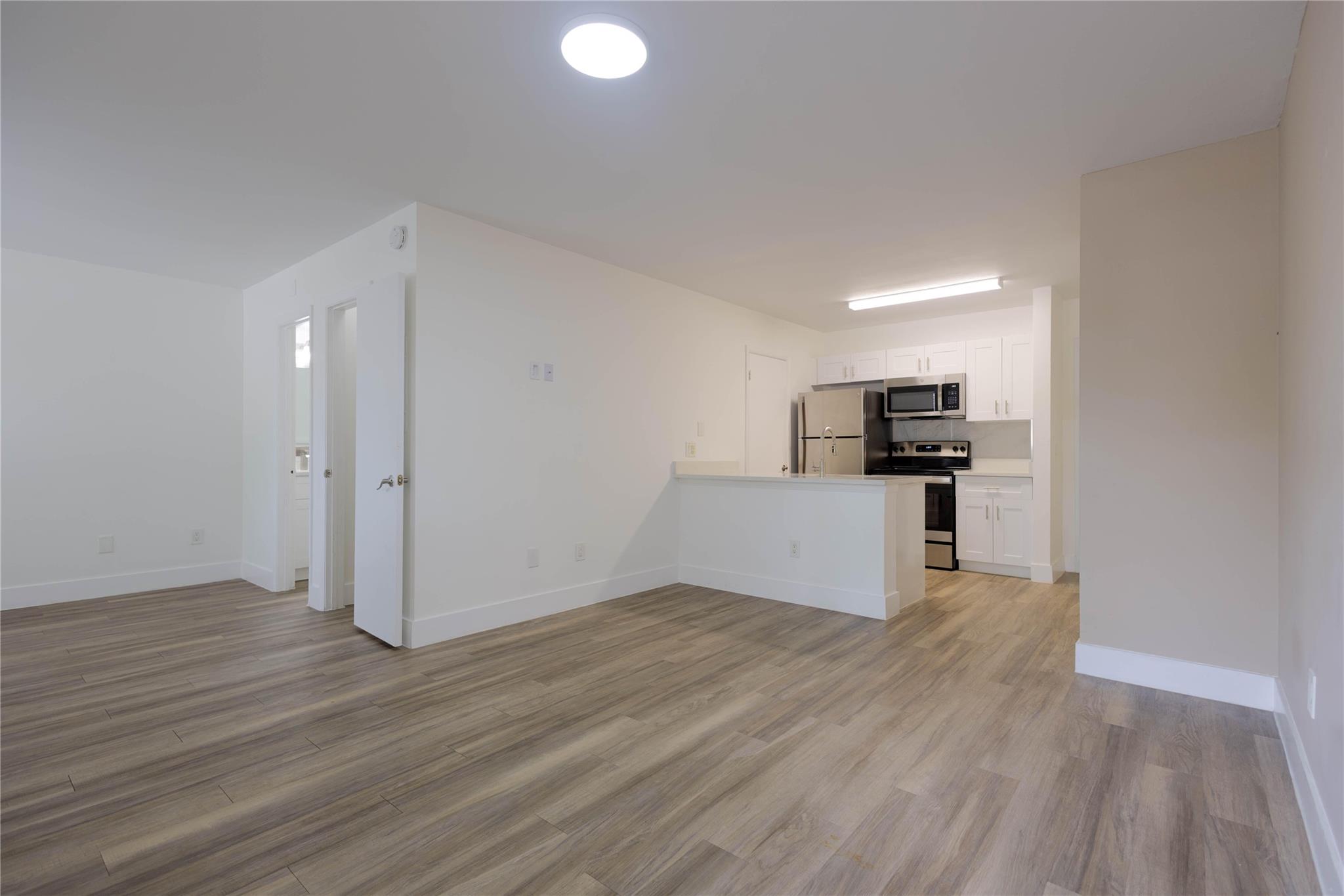 4481 W Mcnab Rd 28