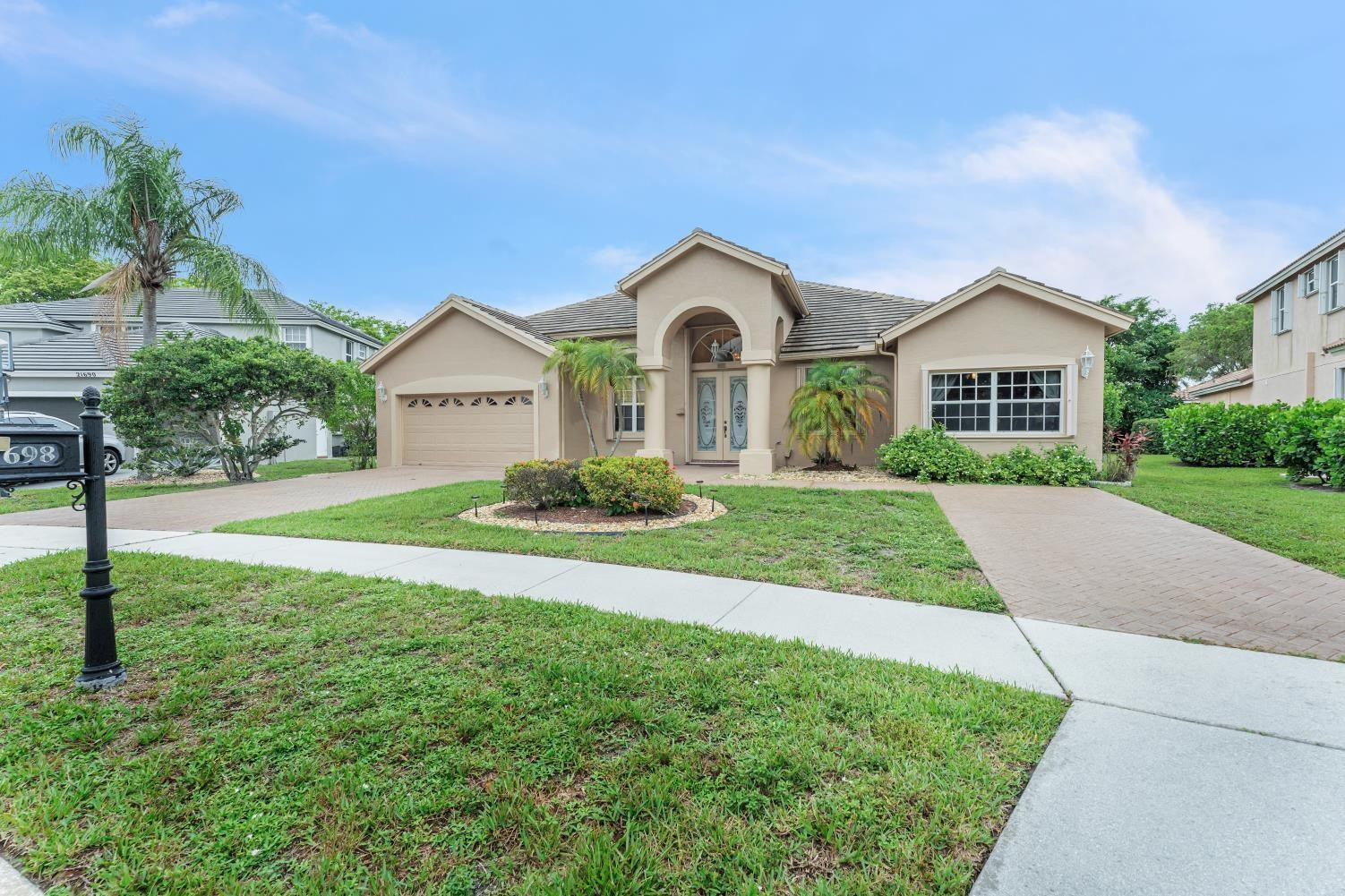 21698 Abington Ct