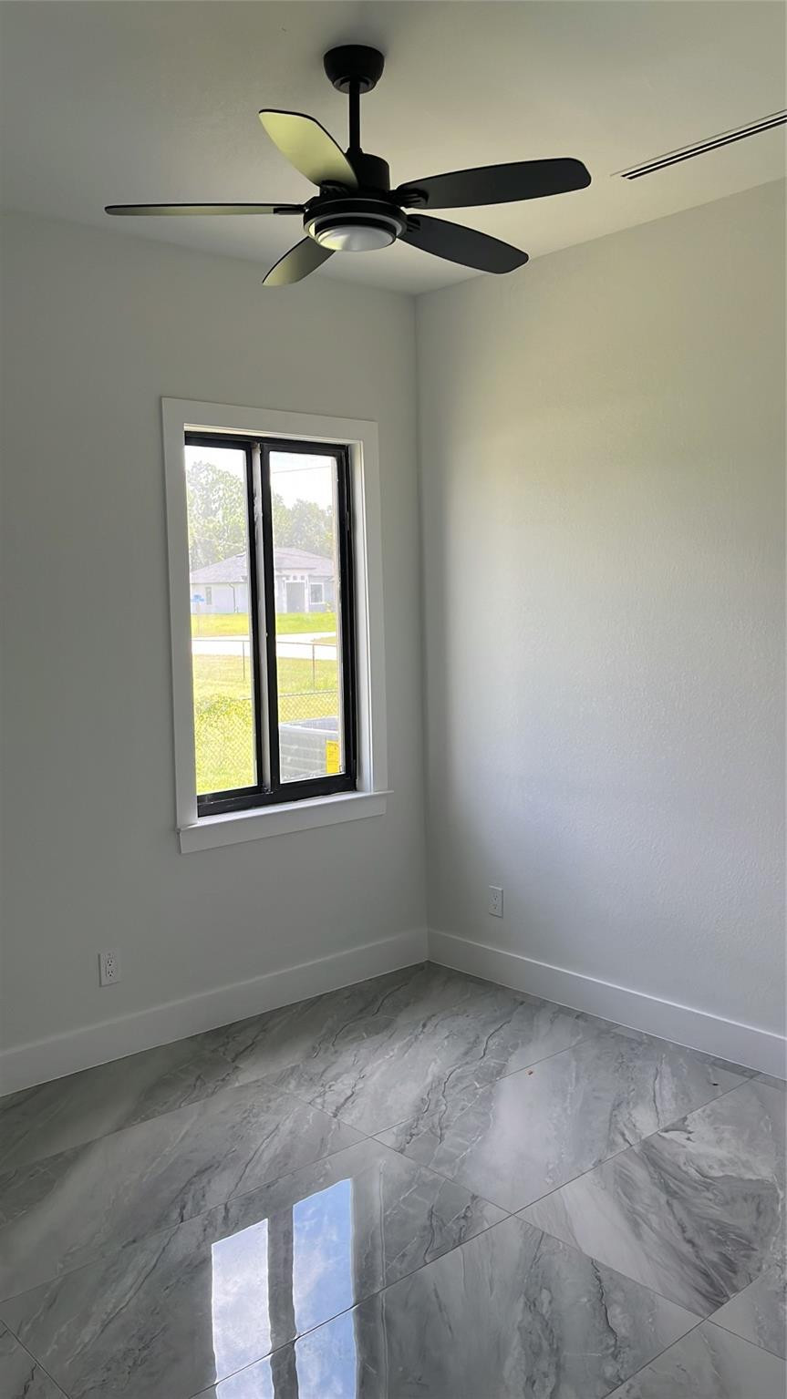 879 Sunrise Blvd