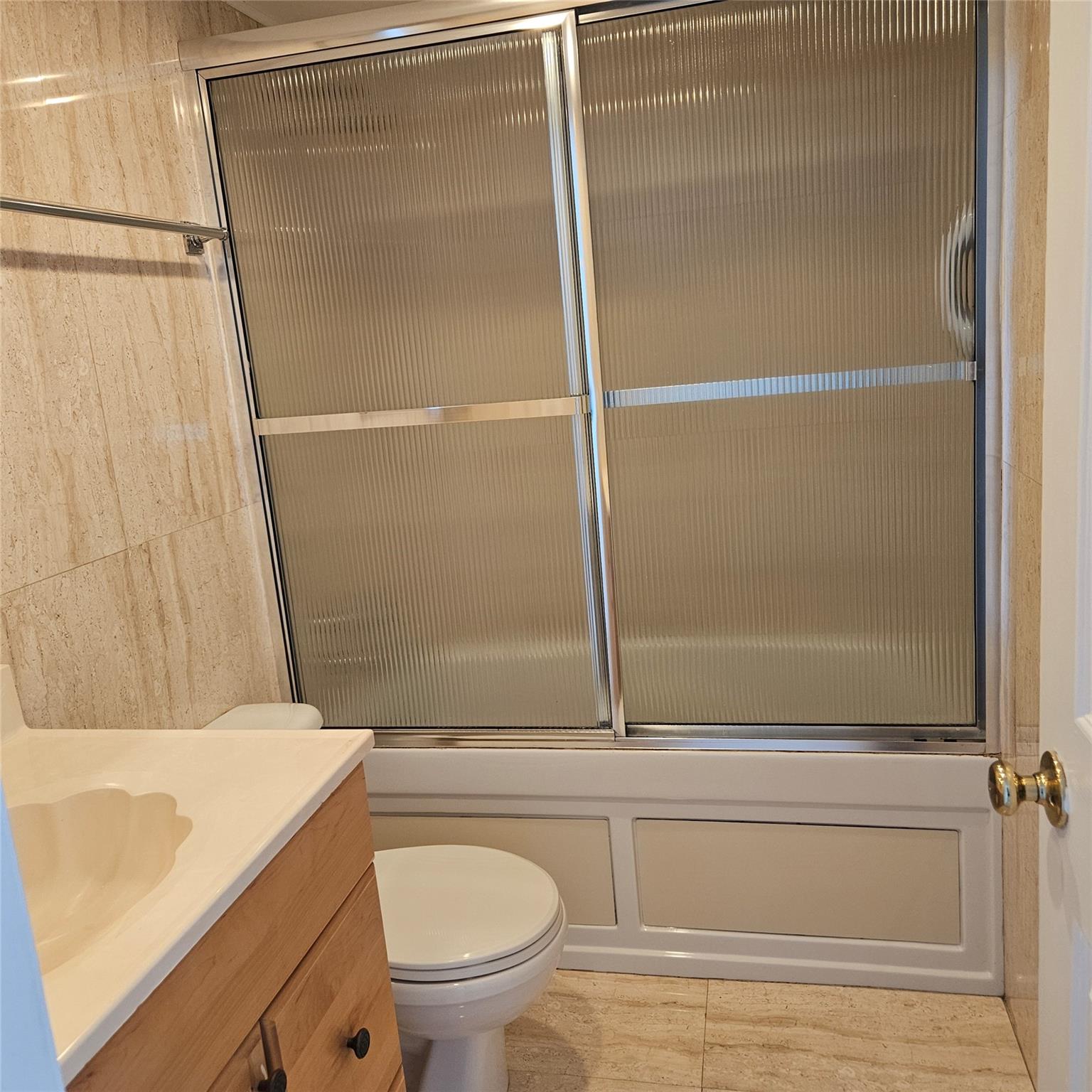 200 S Birch Rd 1210