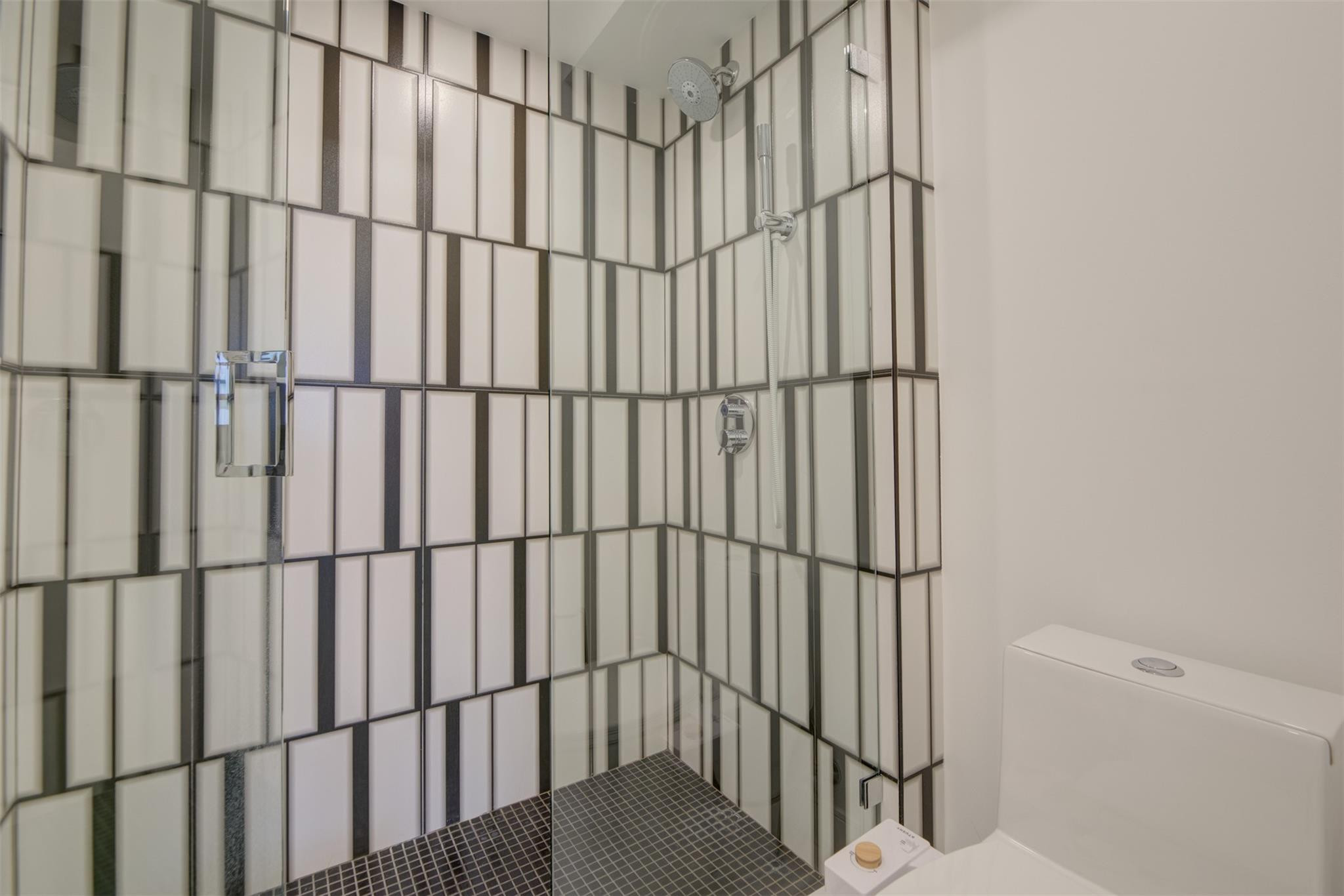 1 Las Olas Circle 404