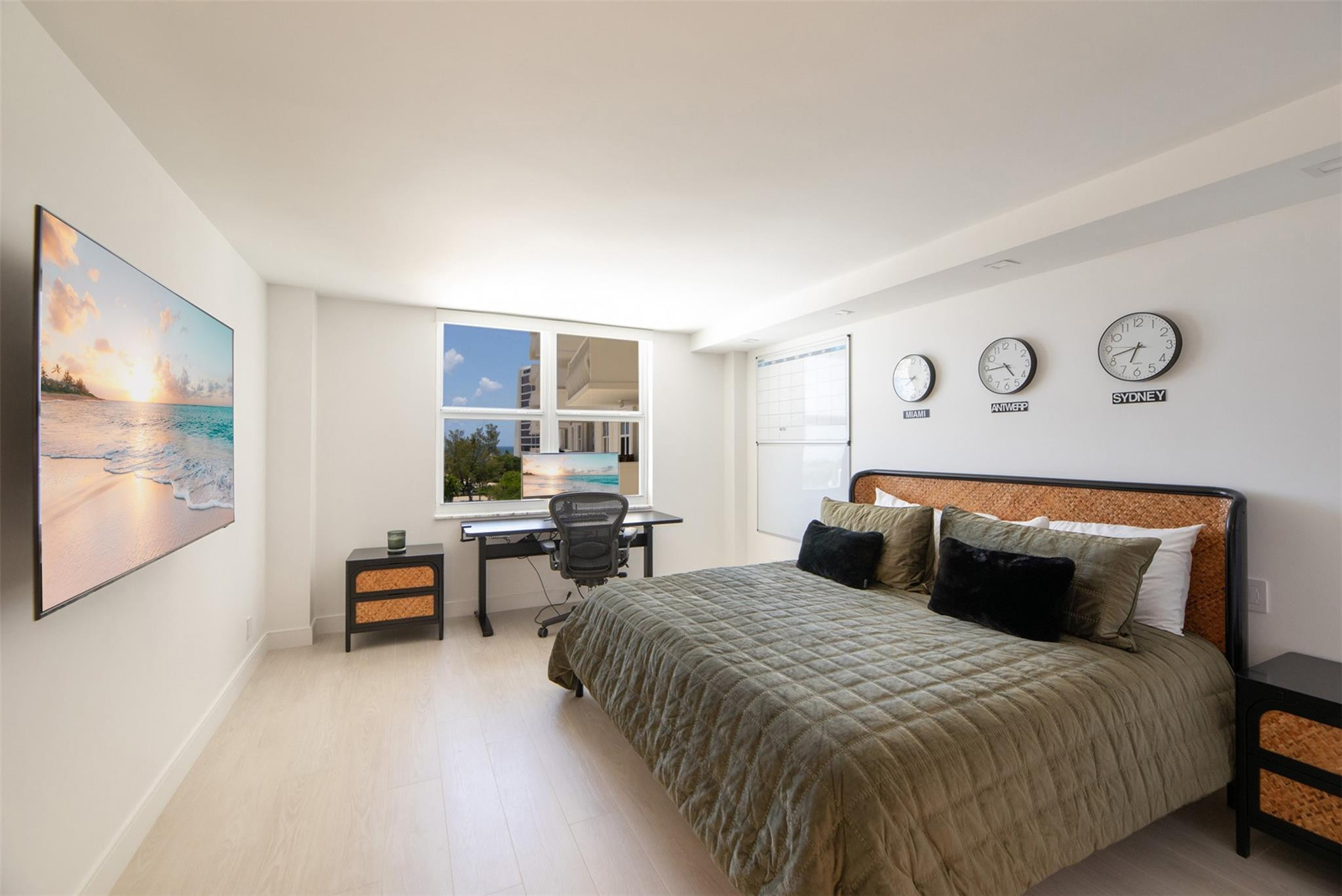 1 Las Olas Circle 404