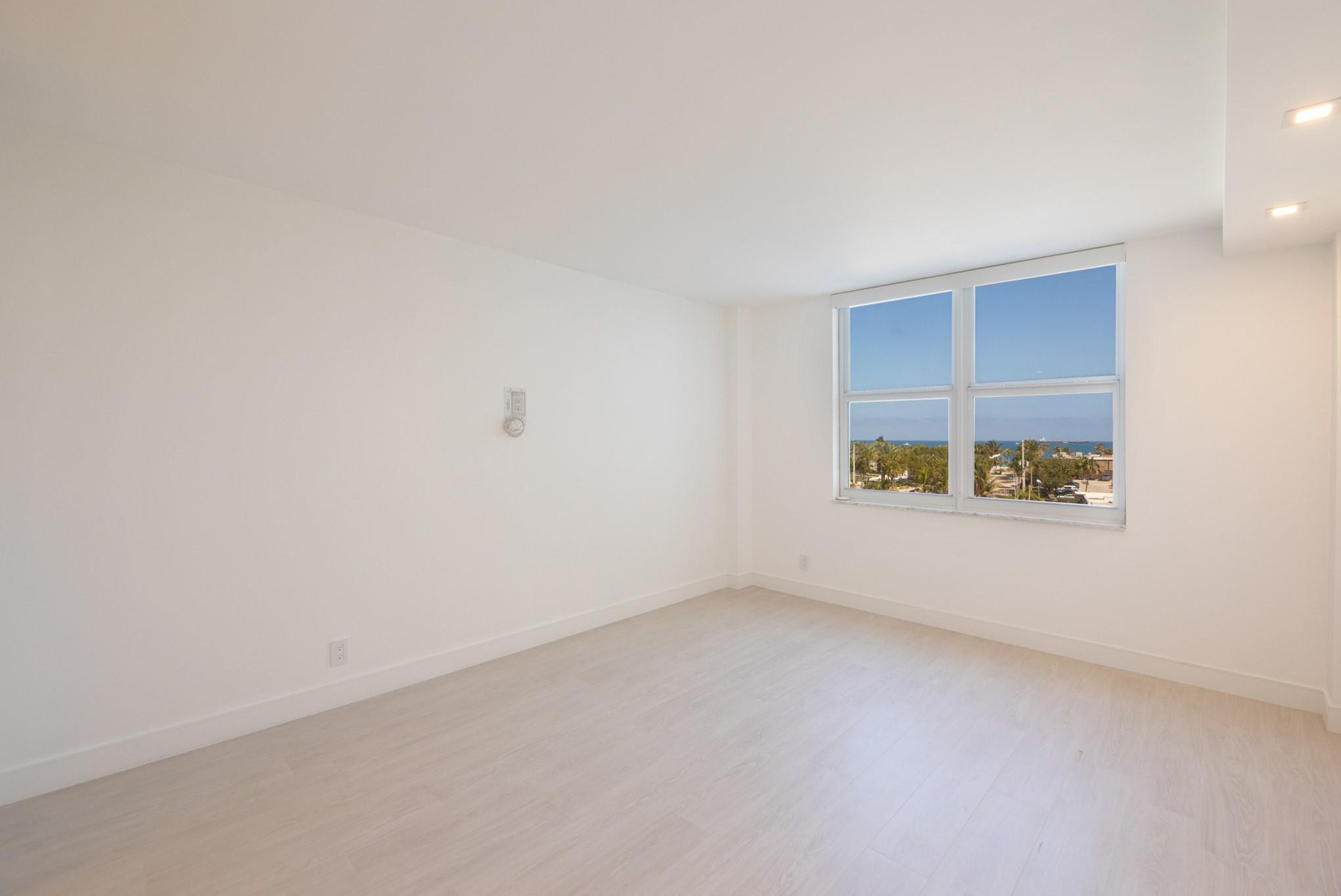 1 Las Olas Circle 404