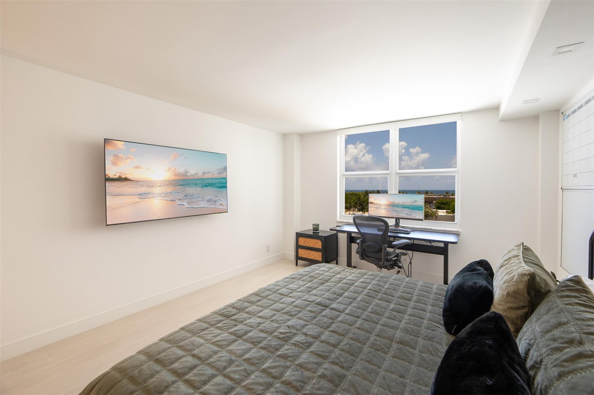 1 Las Olas Circle 404