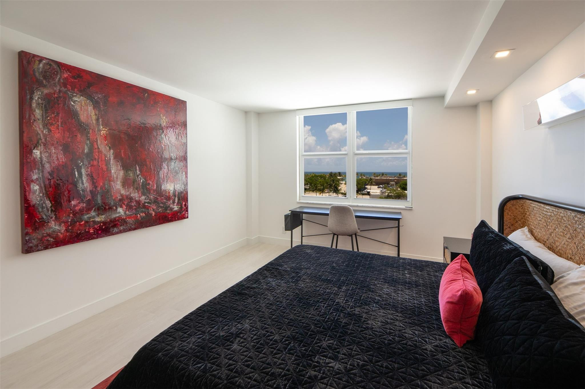 1 Las Olas Circle 404