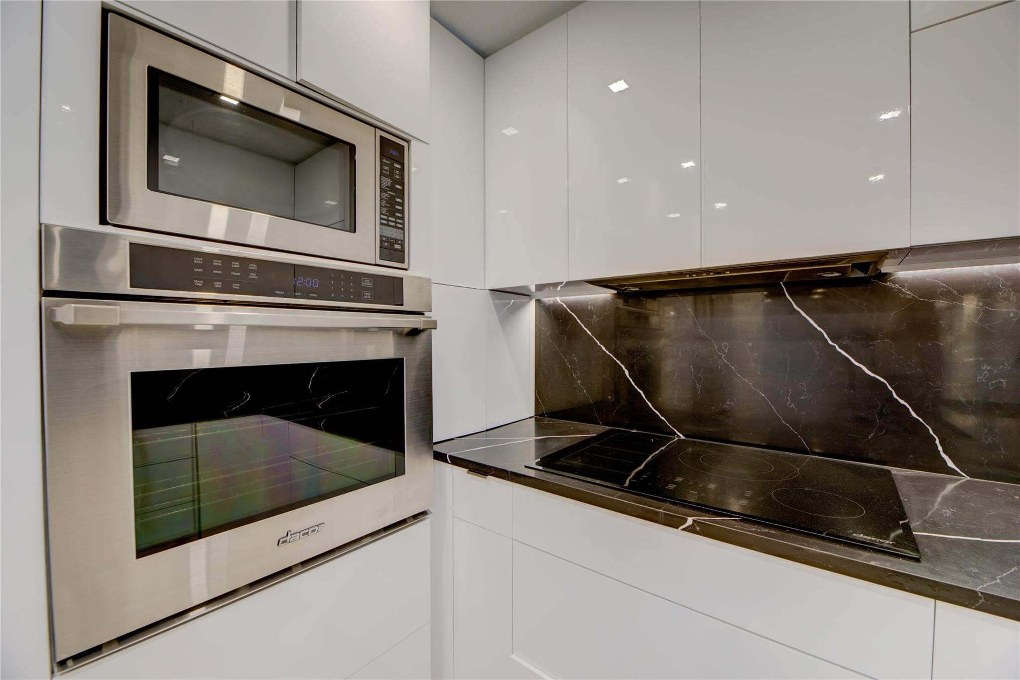 1 Las Olas Circle 404