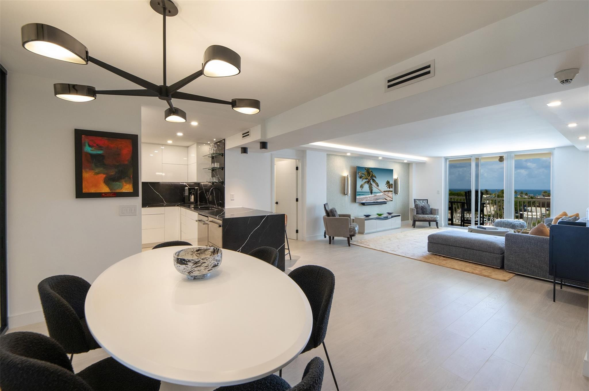 1 Las Olas Circle 404