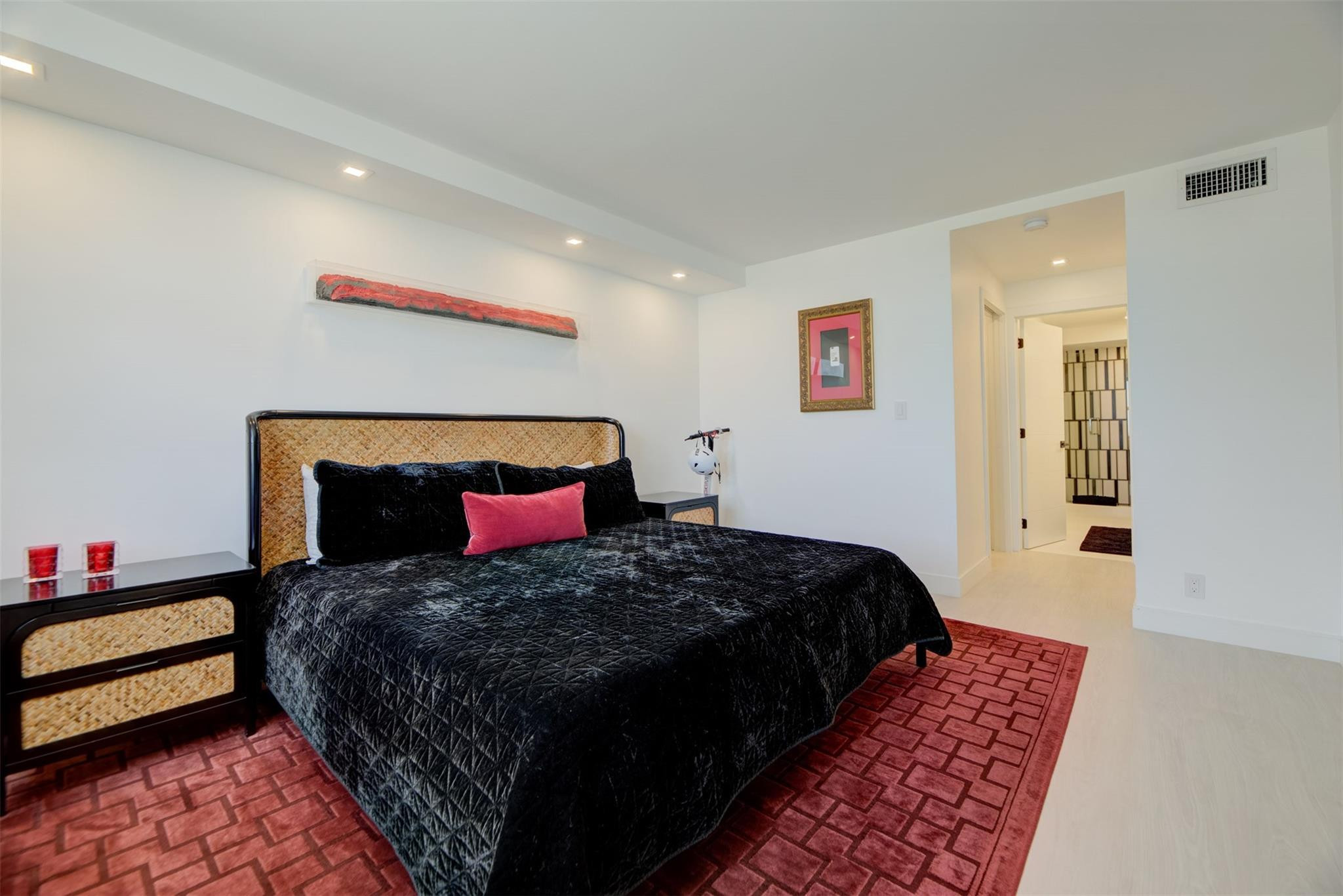 1 Las Olas Circle 404