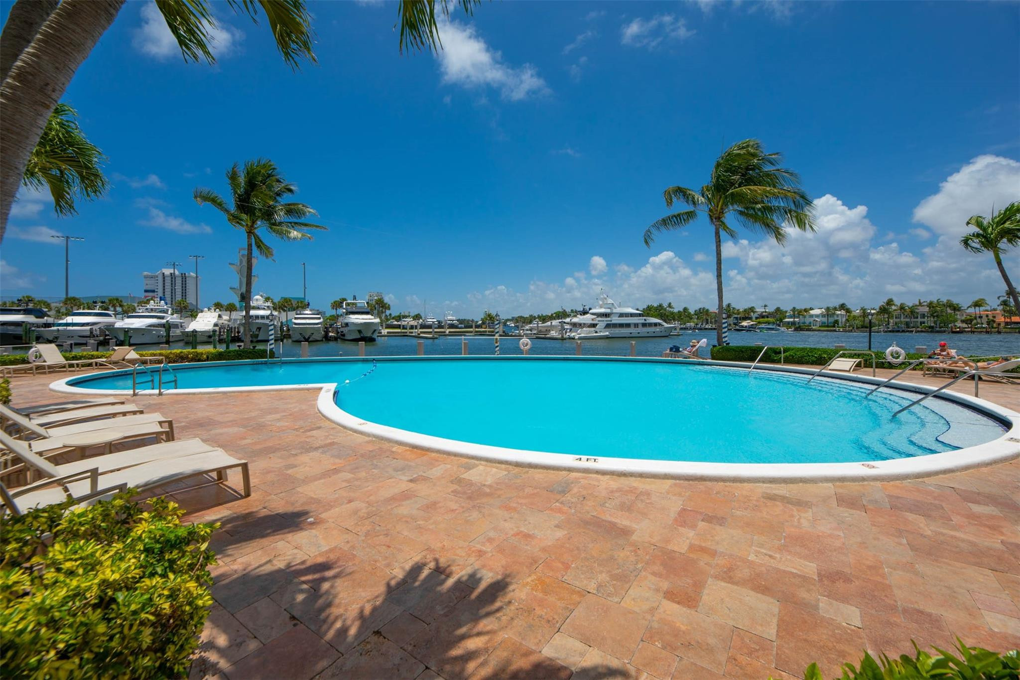 1 Las Olas Circle 404