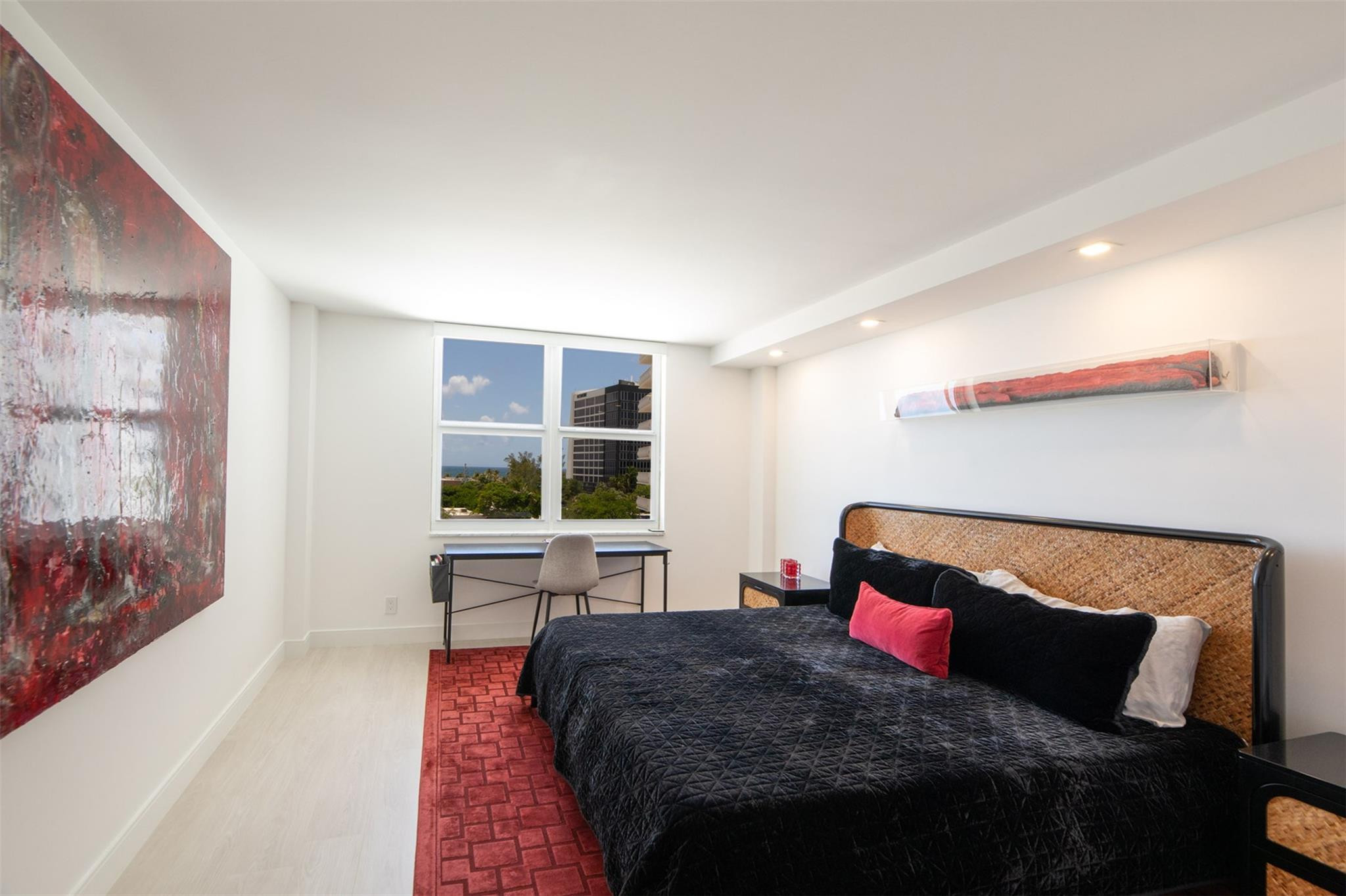 1 Las Olas Circle 404