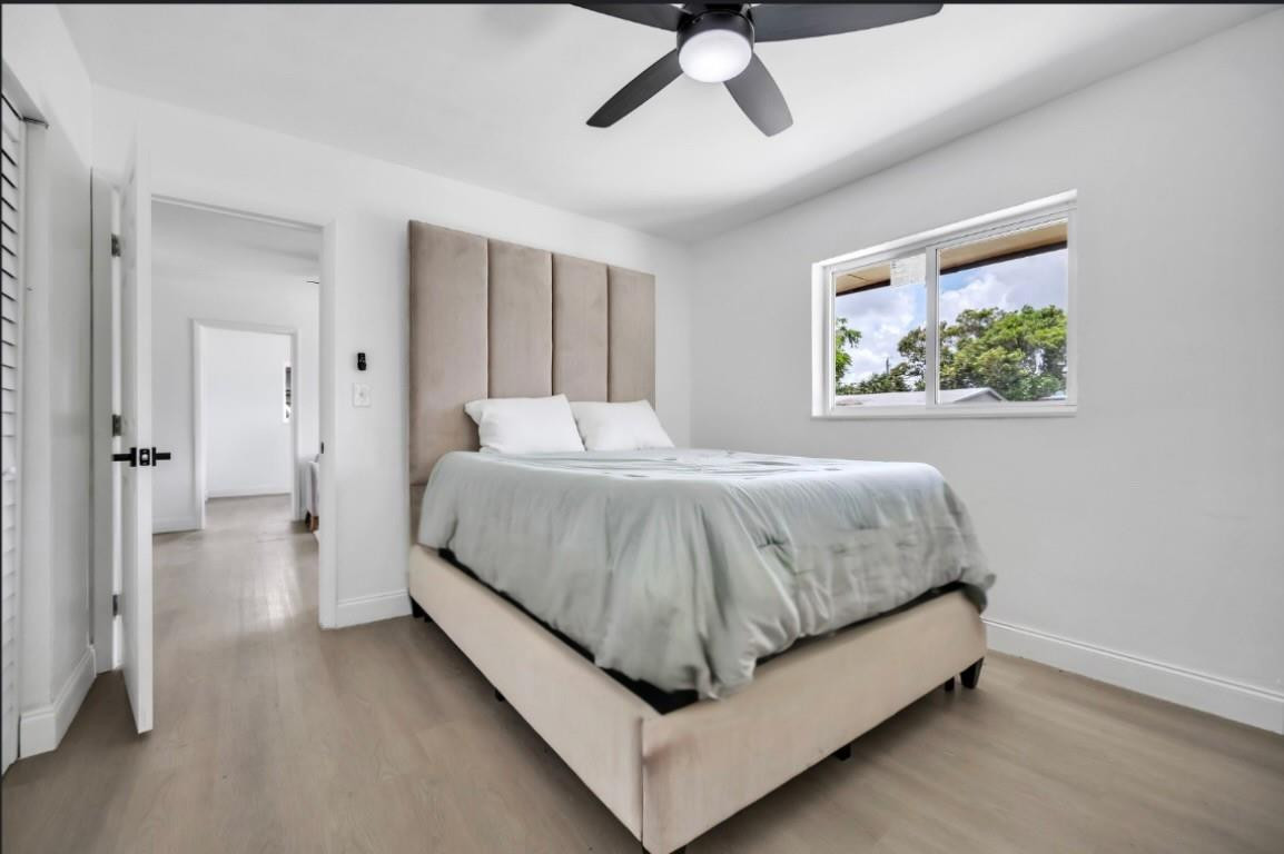 1070 NW 25th Way