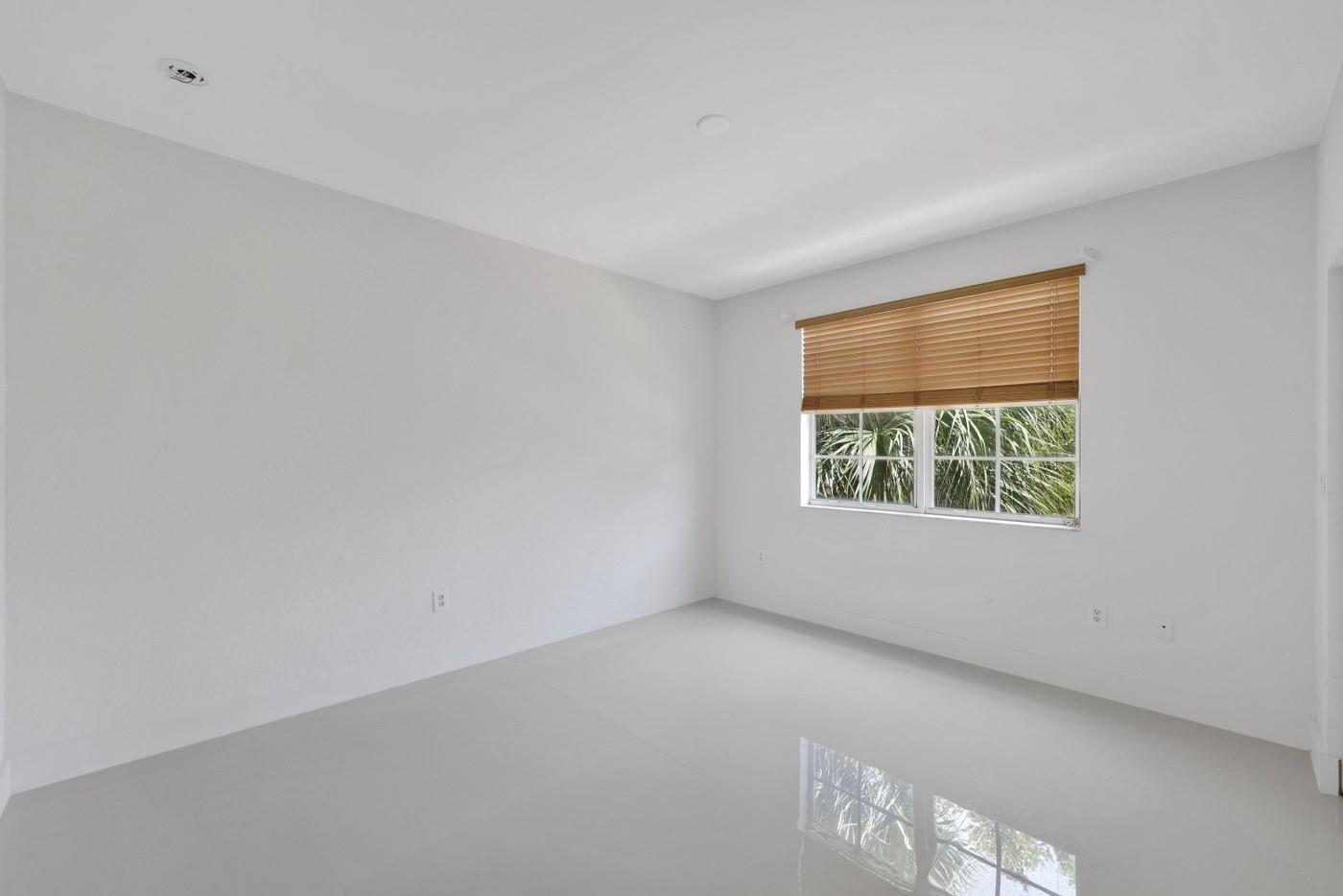 1803 N Flagler Dr 206