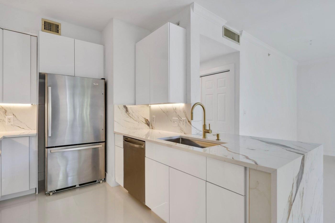 1803 N Flagler Dr 206