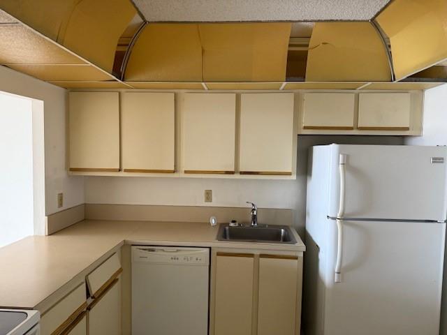 200 Leslie Dr 616