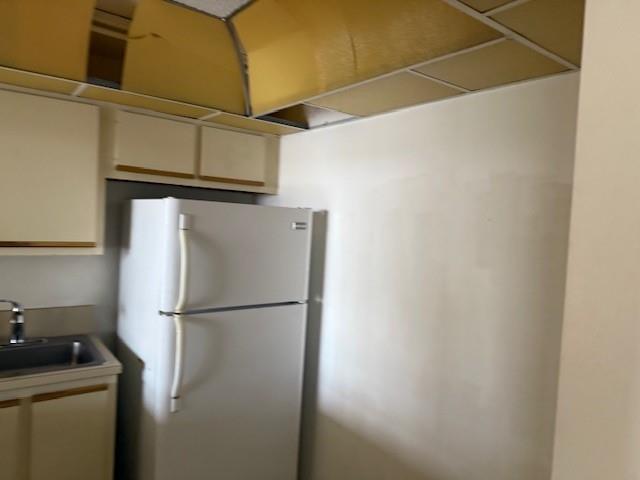200 Leslie Dr 616