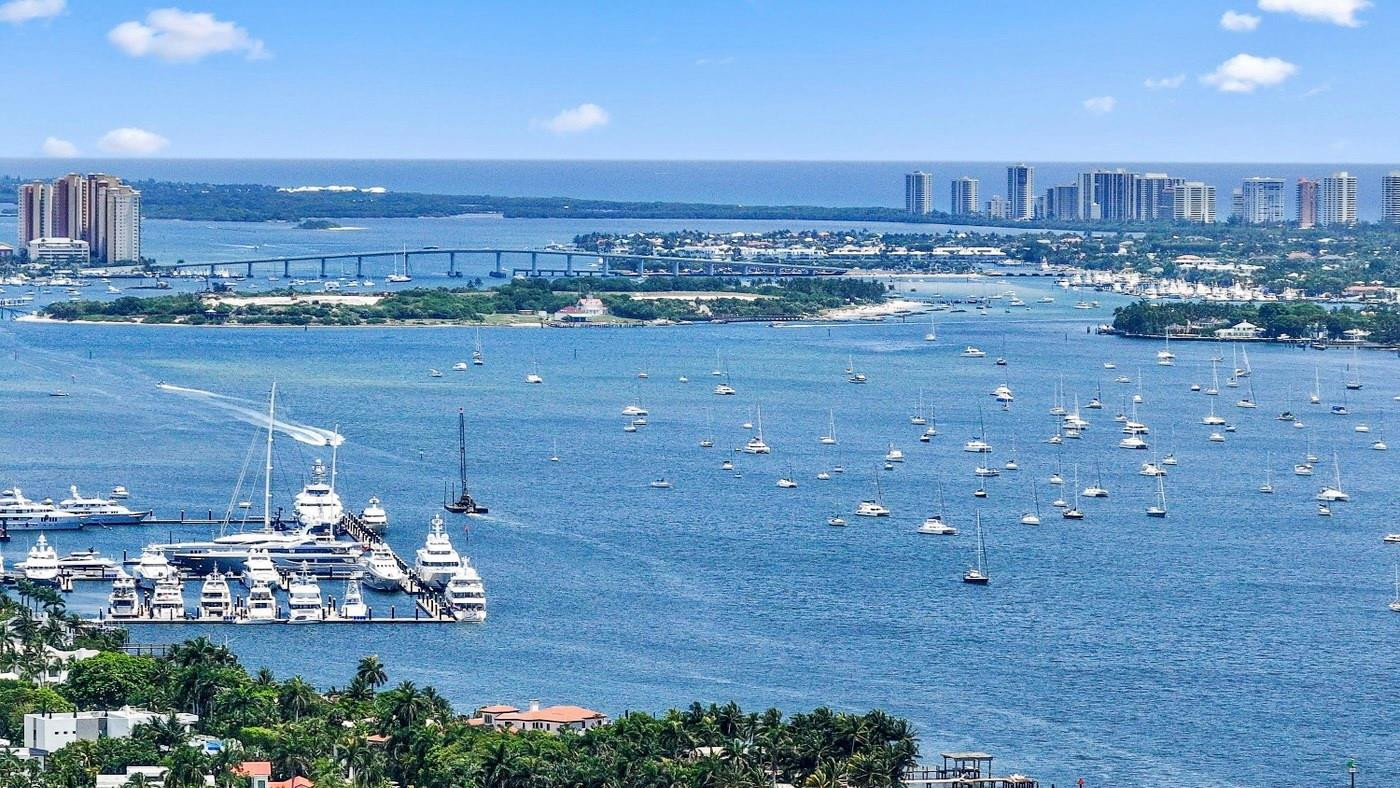 1803 N Flagler Dr 206