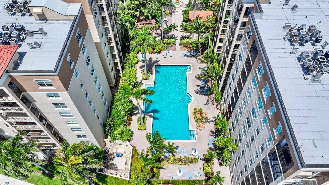 1803 N Flagler Dr 206