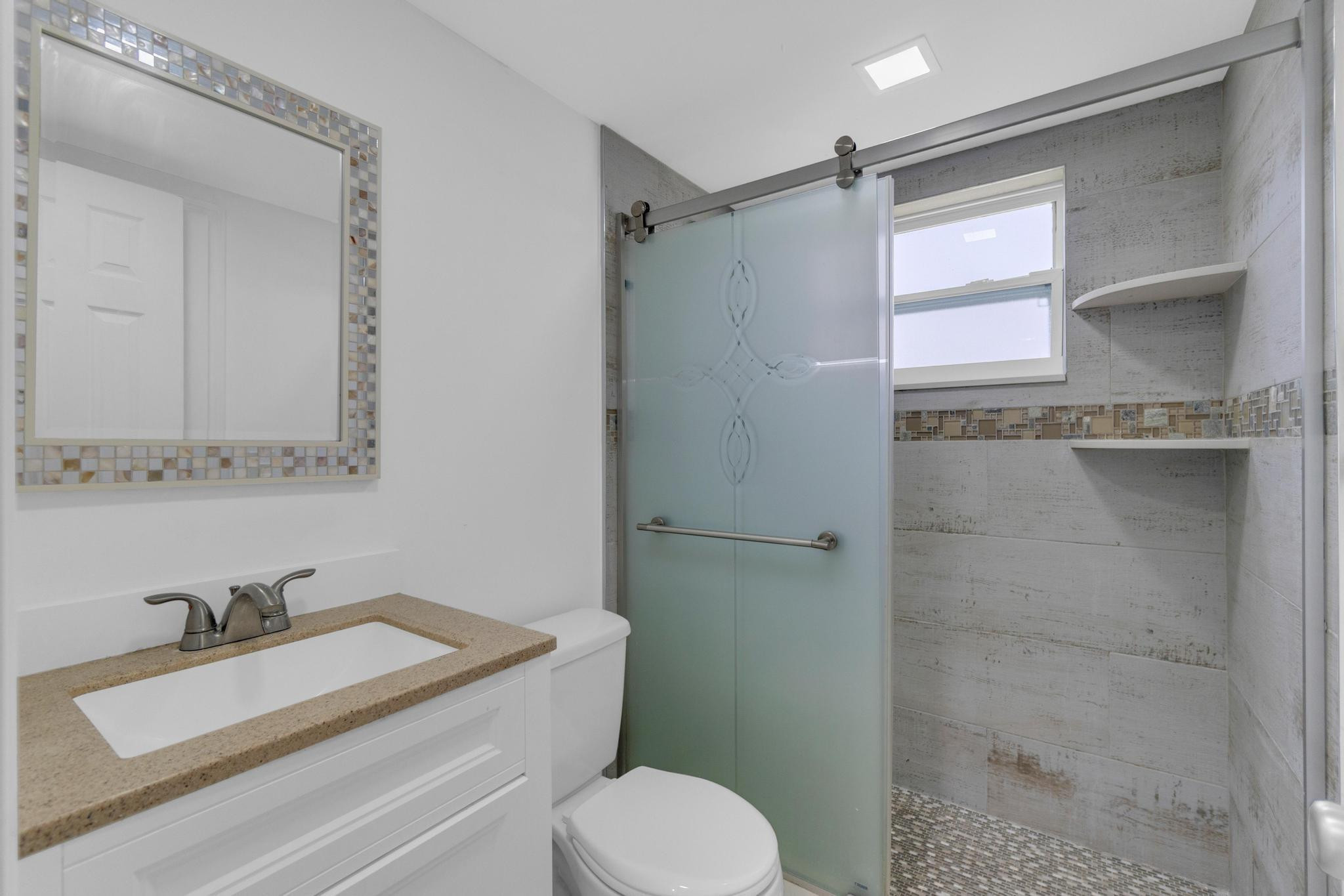 3212 NE 7th Pl 2