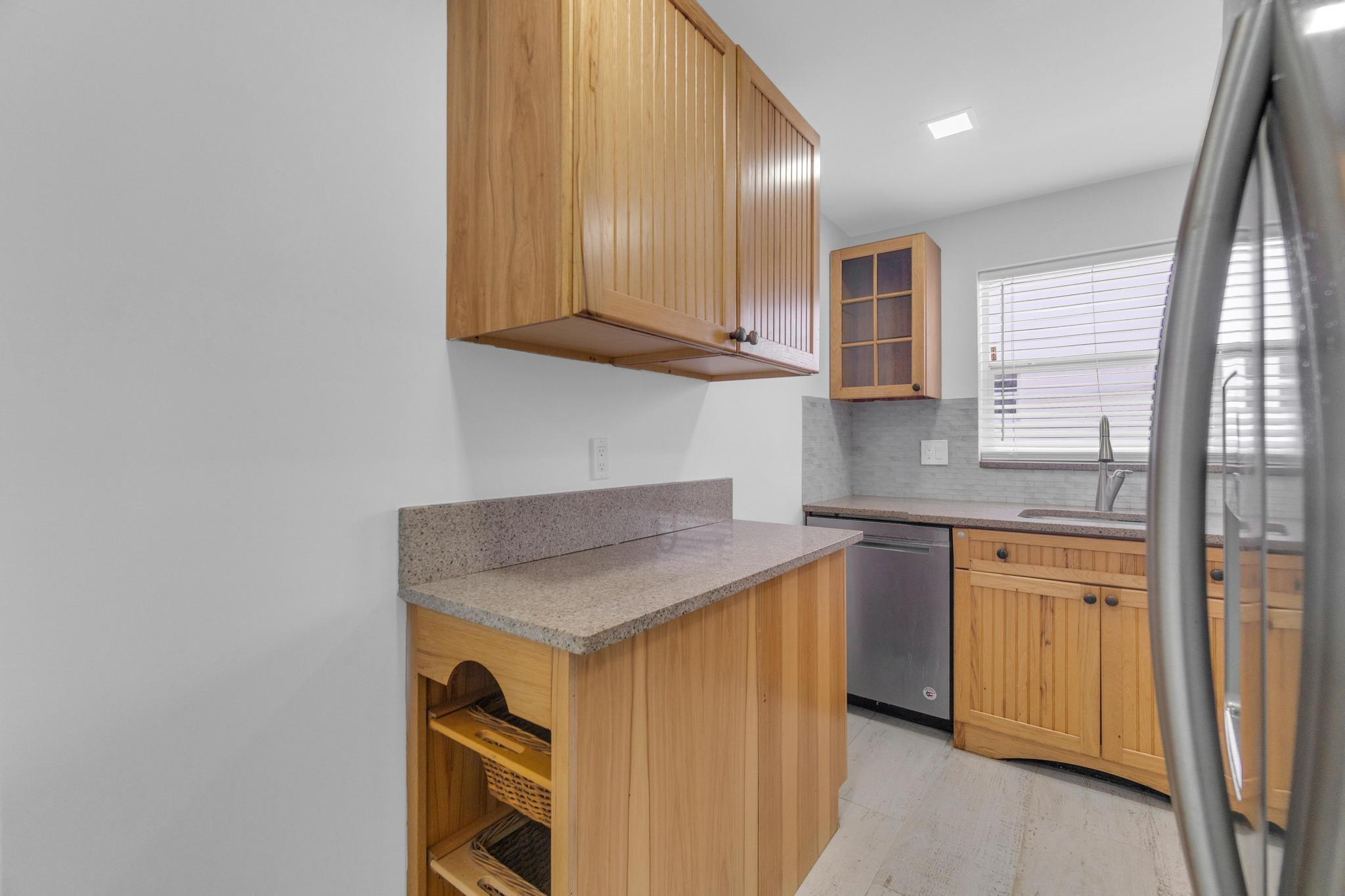3212 NE 7th Pl 2