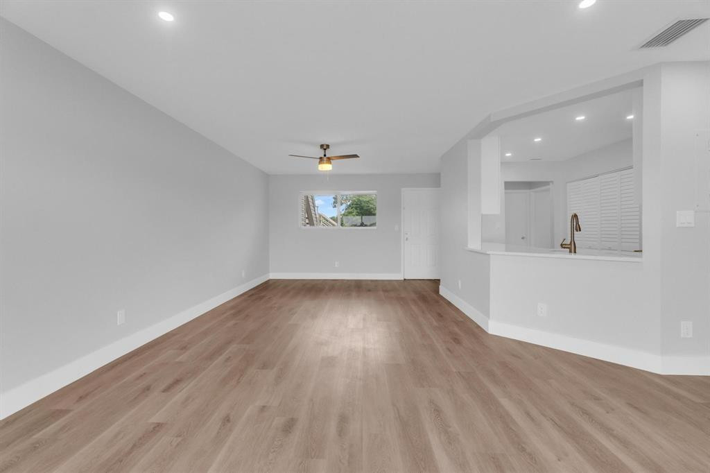 3425 NW 44th St 105