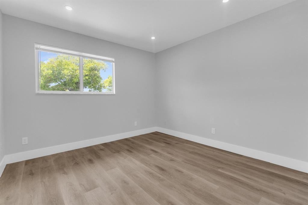 3425 NW 44th St 105