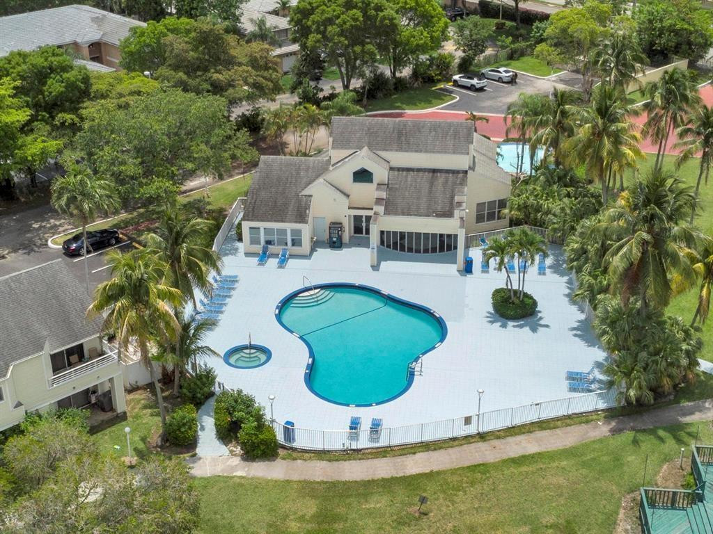3425 NW 44th St 105