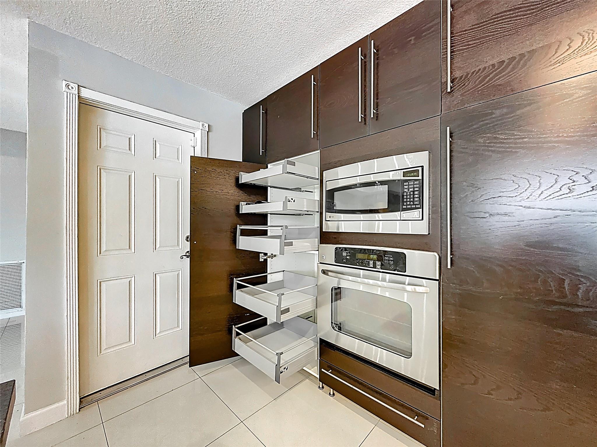 12100 NW 4th St
