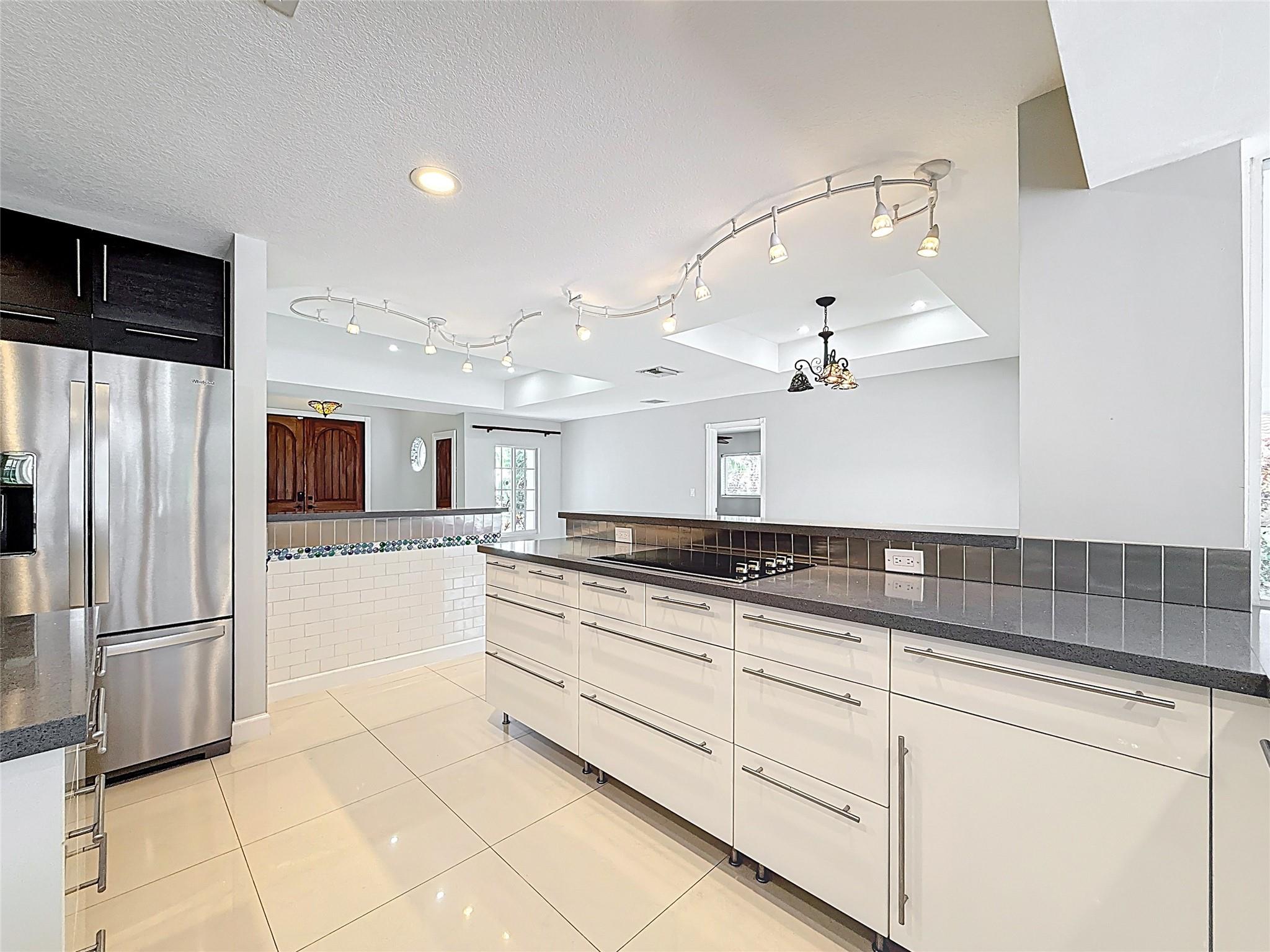 12100 NW 4th St