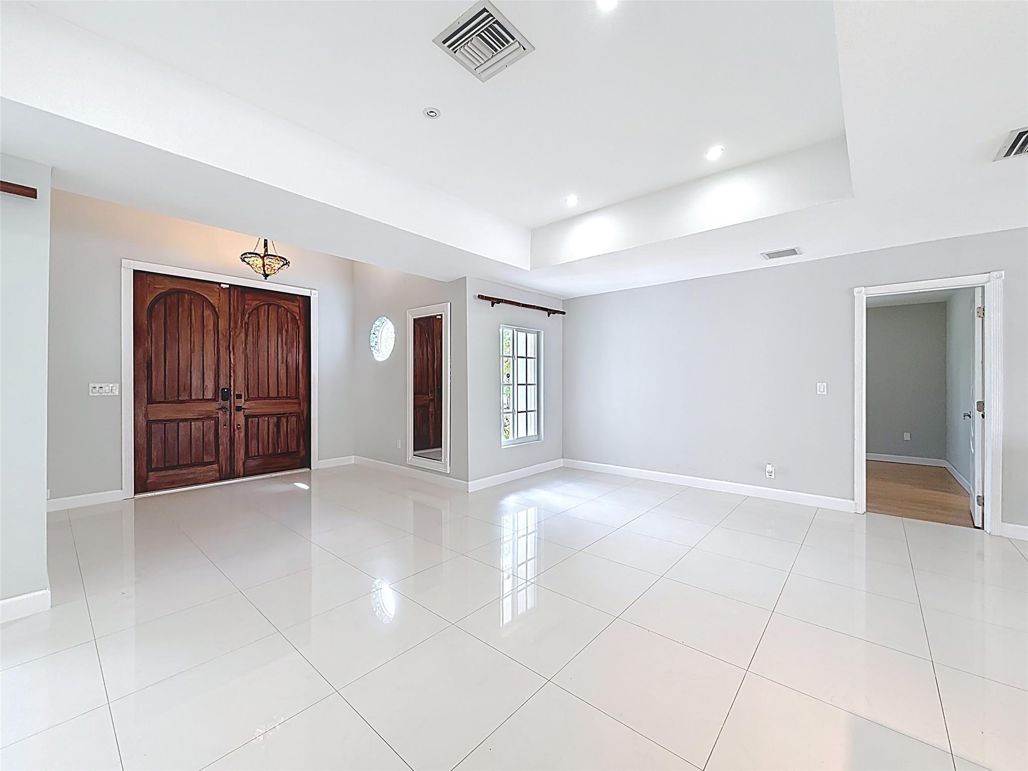 12100 NW 4th St