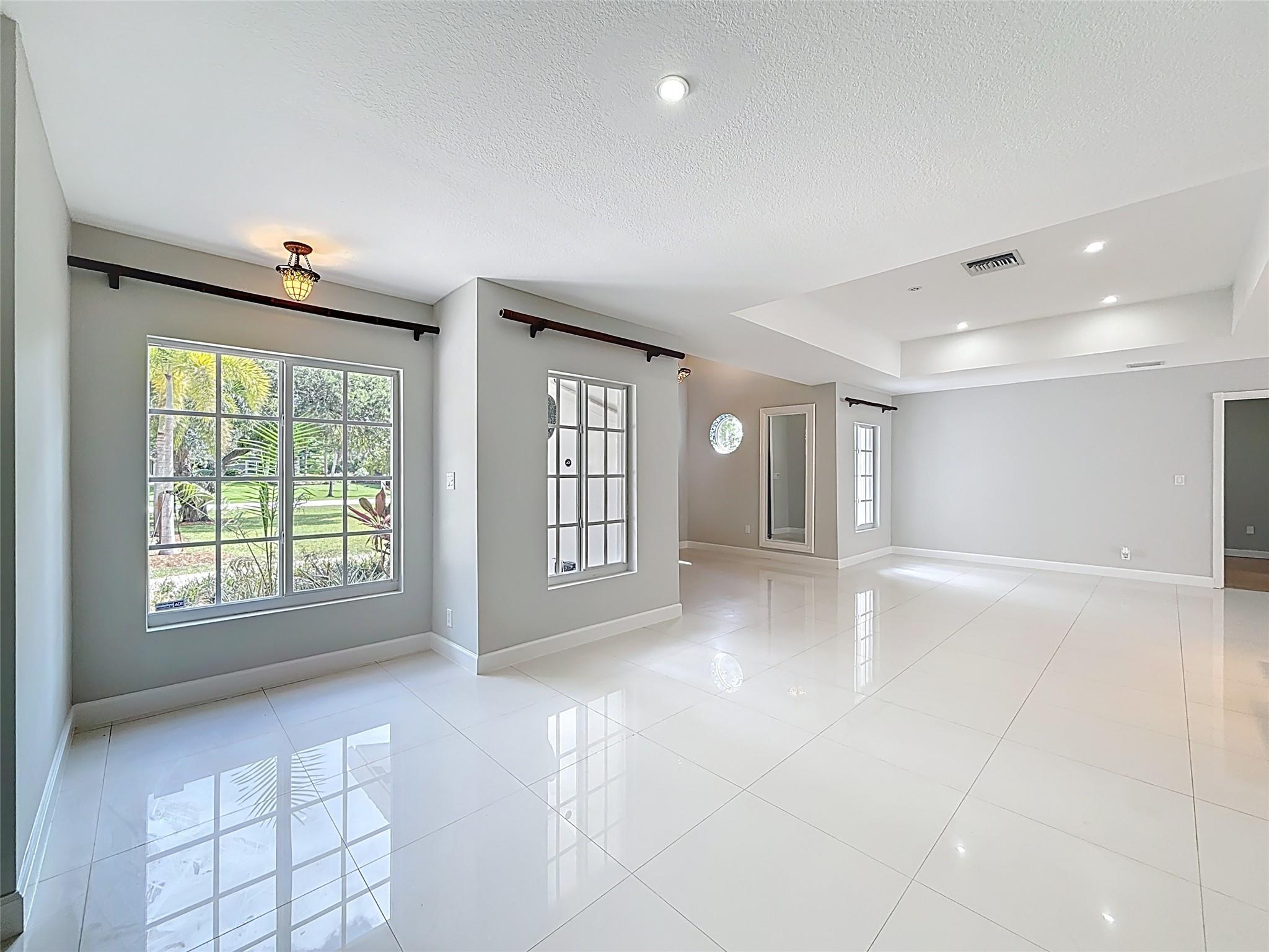 12100 NW 4th St