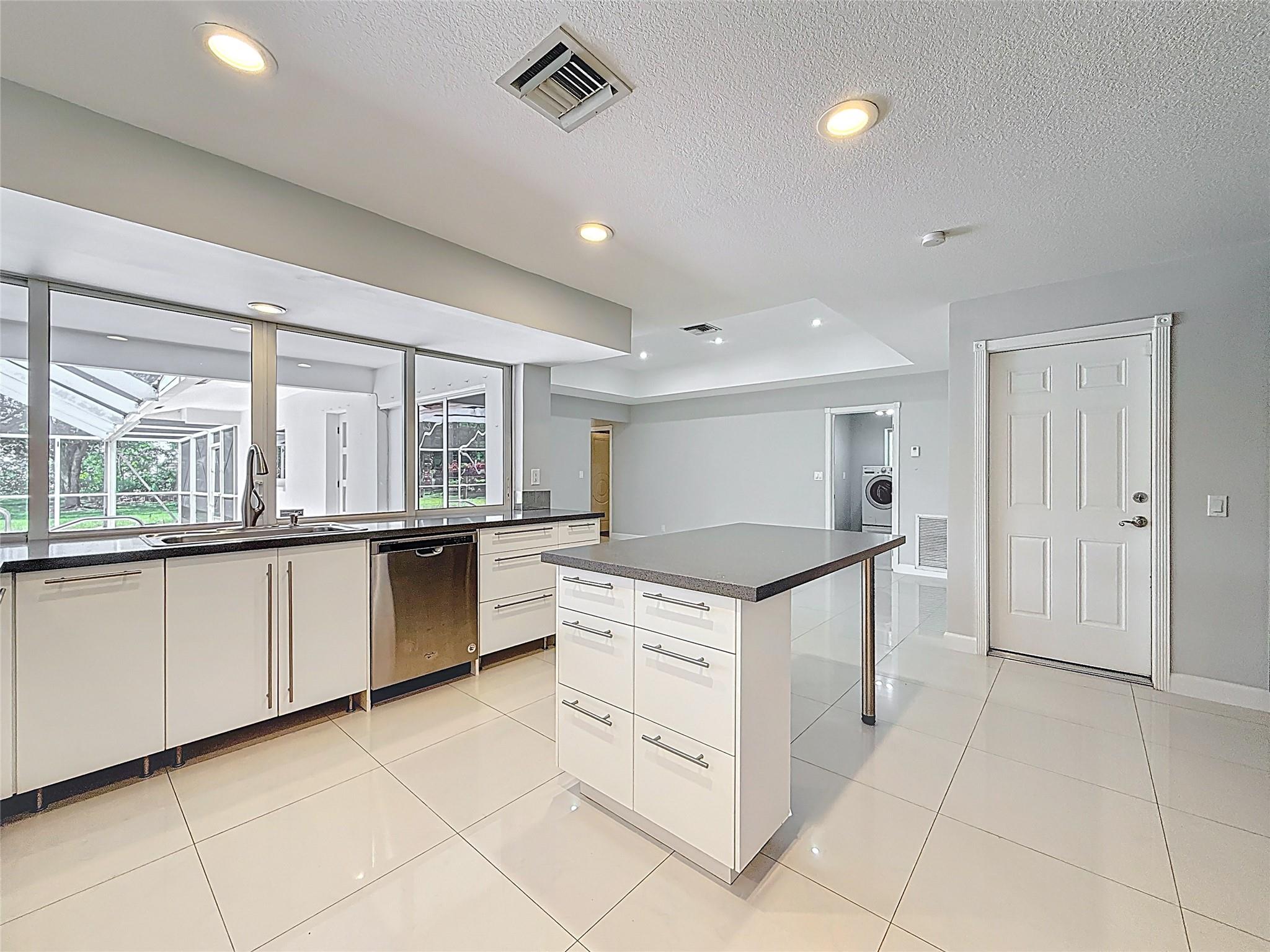 12100 NW 4th St