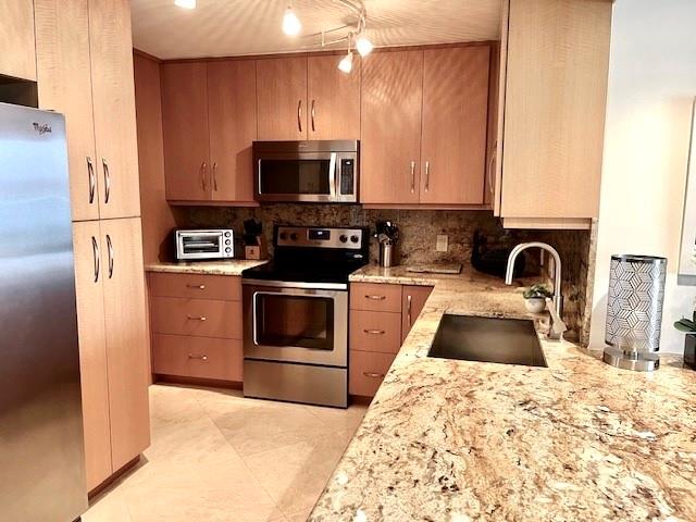 1 Las Olas Circle 712