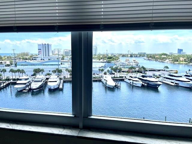 1 Las Olas Circle 712