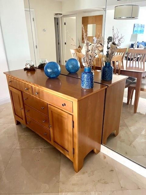 1 Las Olas Circle 712