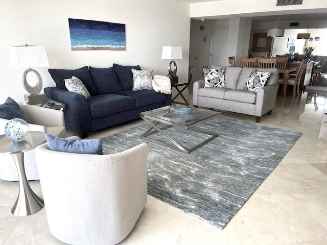 1 Las Olas Circle 712