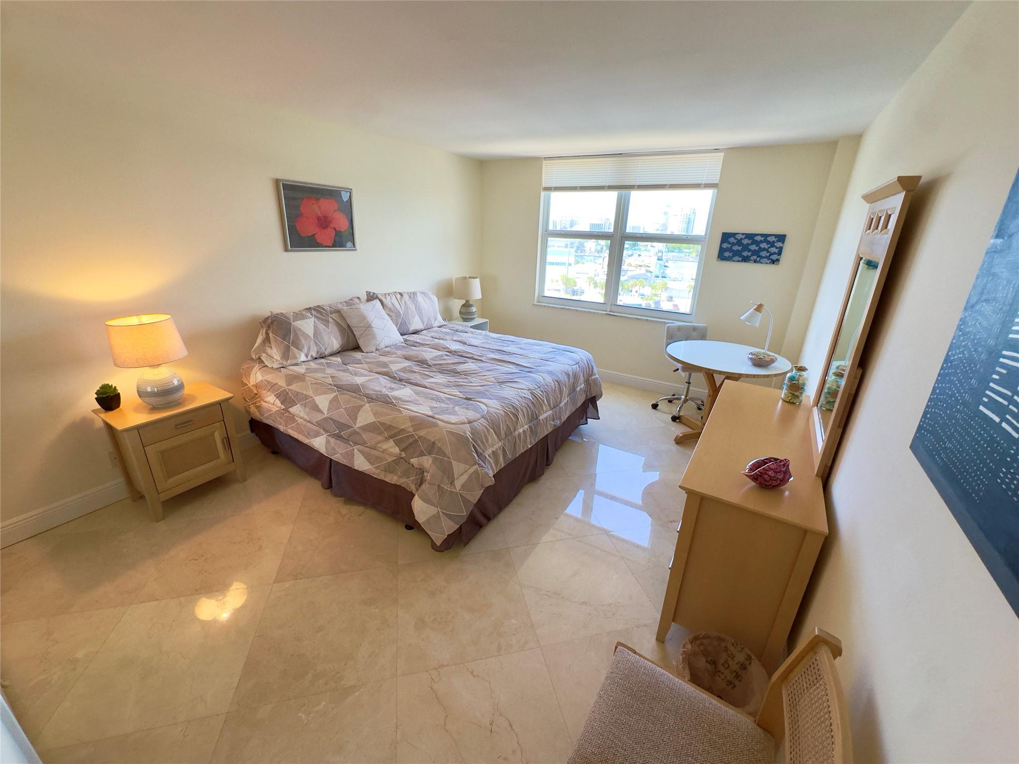 1 Las Olas Circle 712