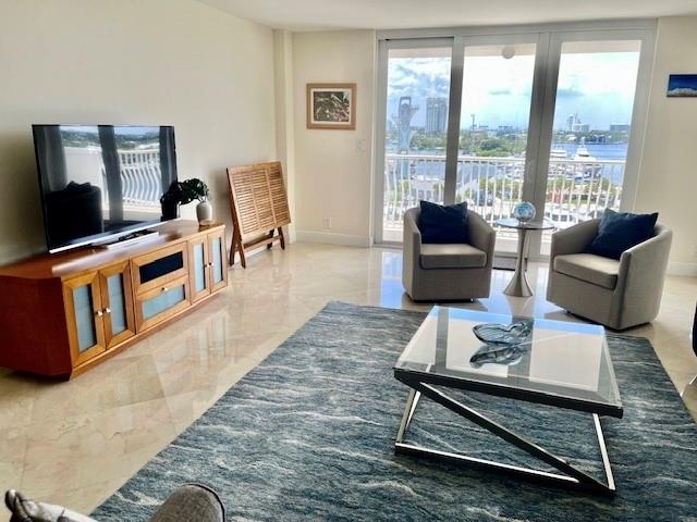 1 Las Olas Circle 712