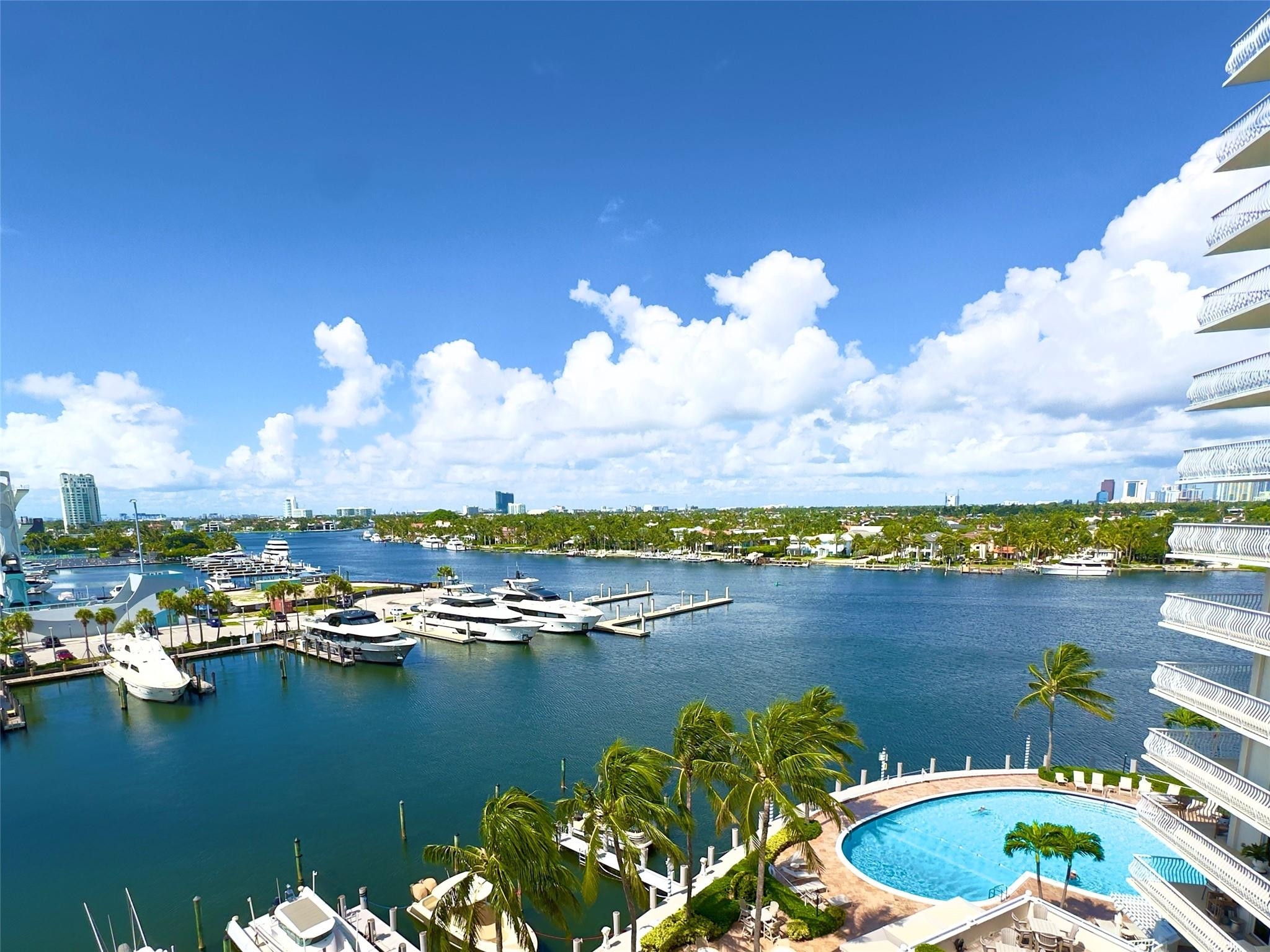 1 Las Olas Circle 712