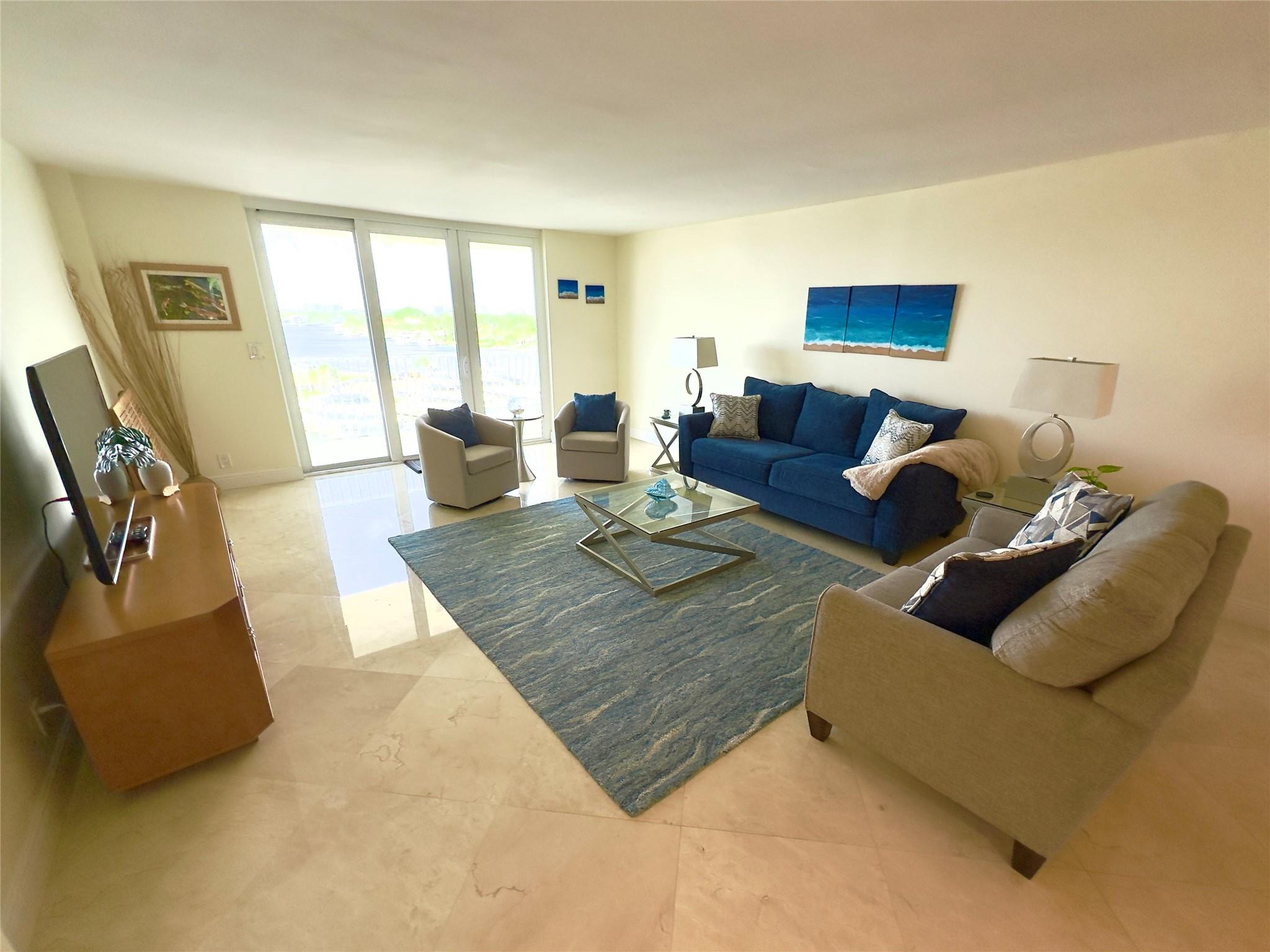 1 Las Olas Circle 712