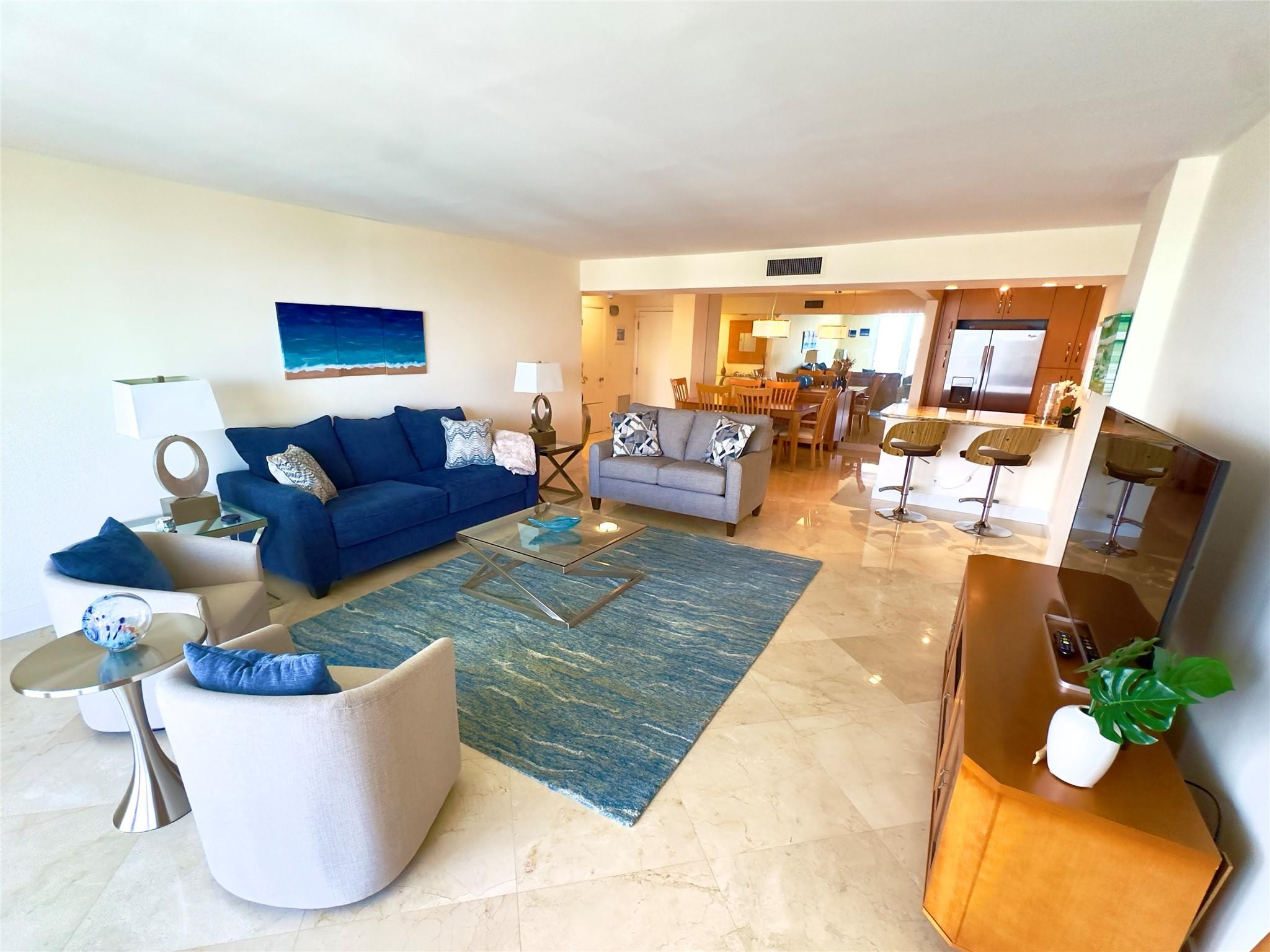 1 Las Olas Circle 712