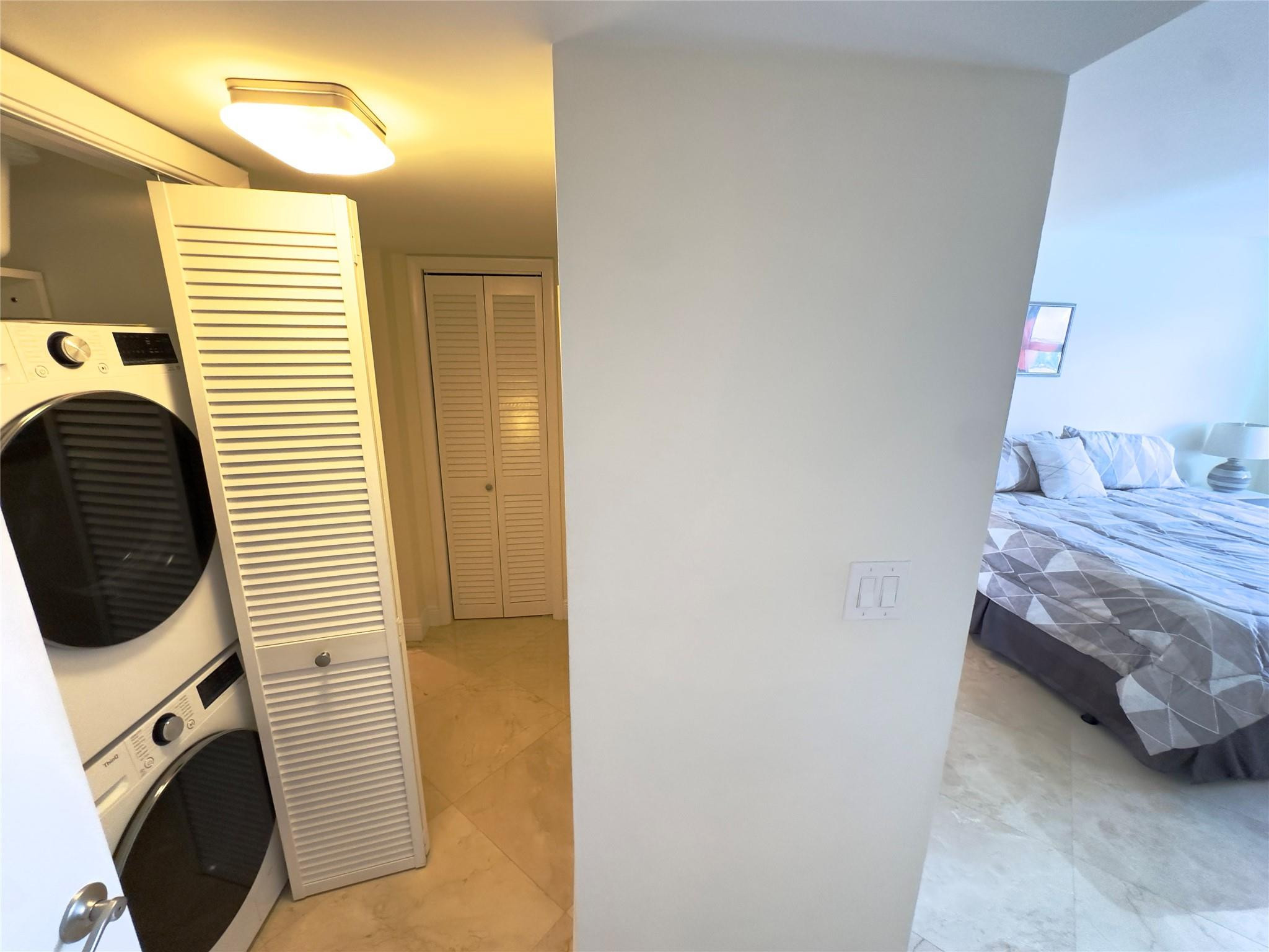 1 Las Olas Circle 712